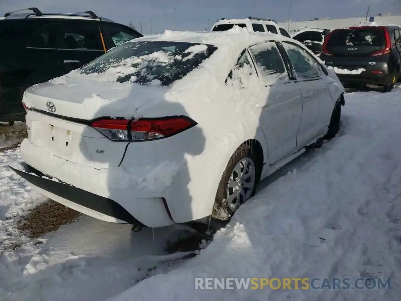 4 Photograph of a damaged car 5YFEPMAE3MP243316 TOYOTA COROLLA 2021