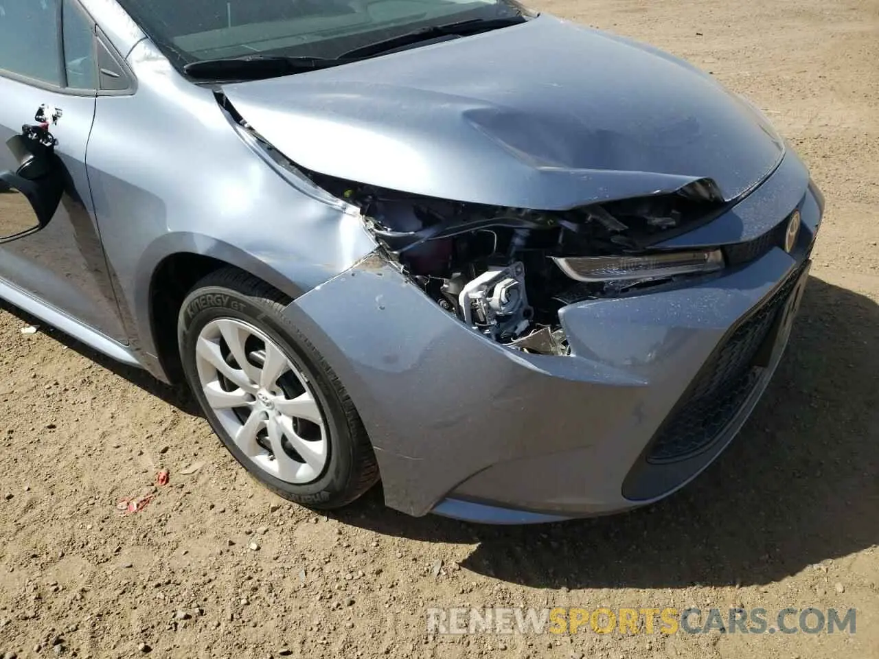 9 Photograph of a damaged car 5YFEPMAE3MP249715 TOYOTA COROLLA 2021