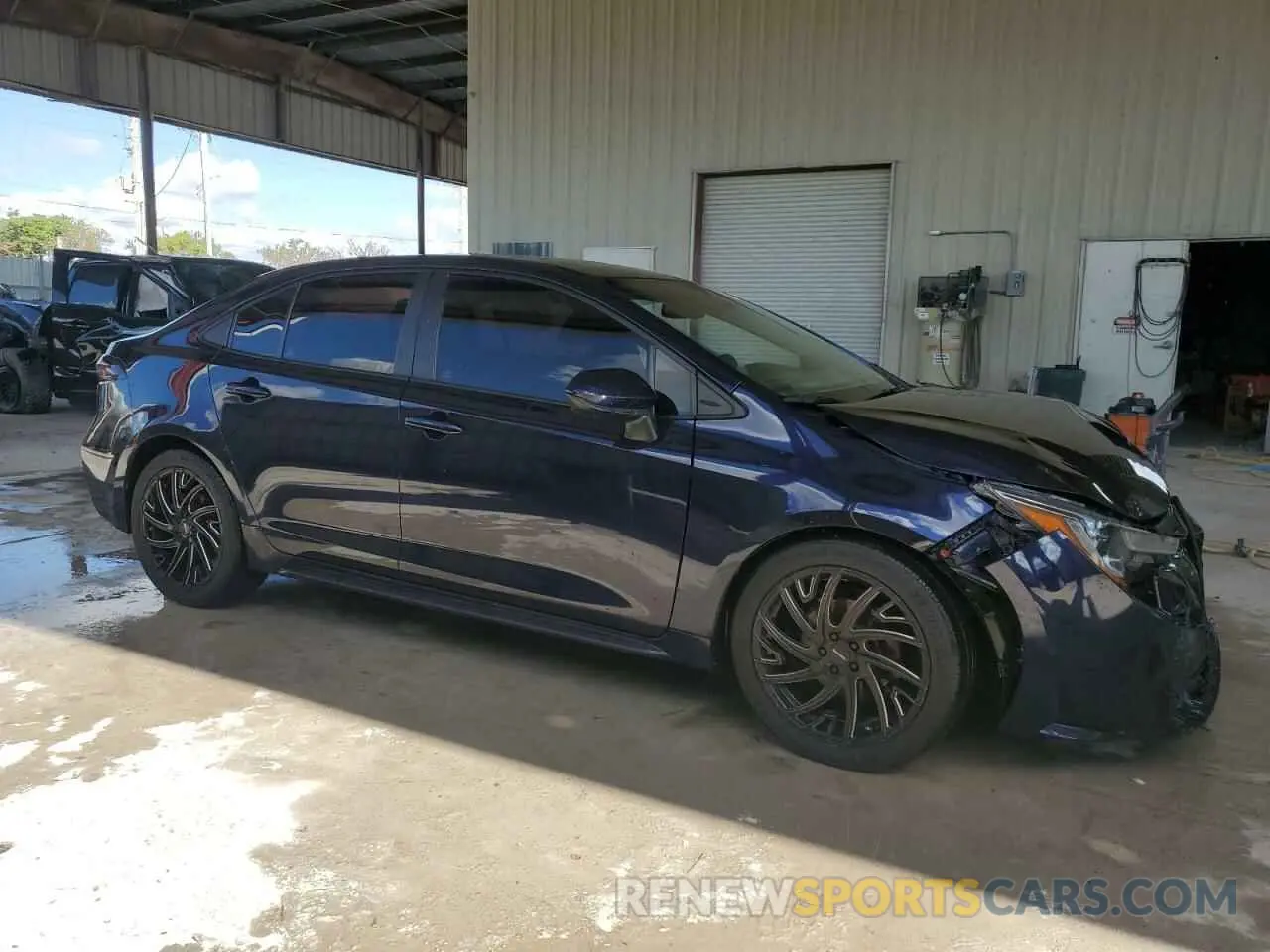 4 Photograph of a damaged car 5YFEPMAE3MP260035 TOYOTA COROLLA 2021