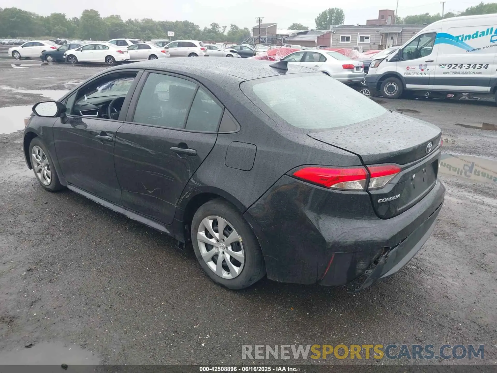 3 Photograph of a damaged car 5YFEPMAE3MP260326 TOYOTA COROLLA 2021