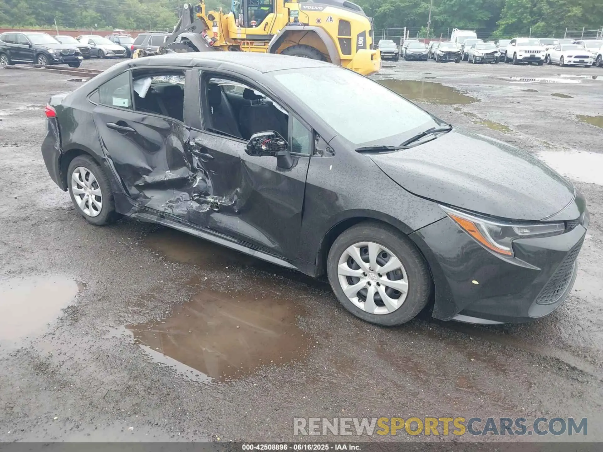 6 Photograph of a damaged car 5YFEPMAE3MP260326 TOYOTA COROLLA 2021