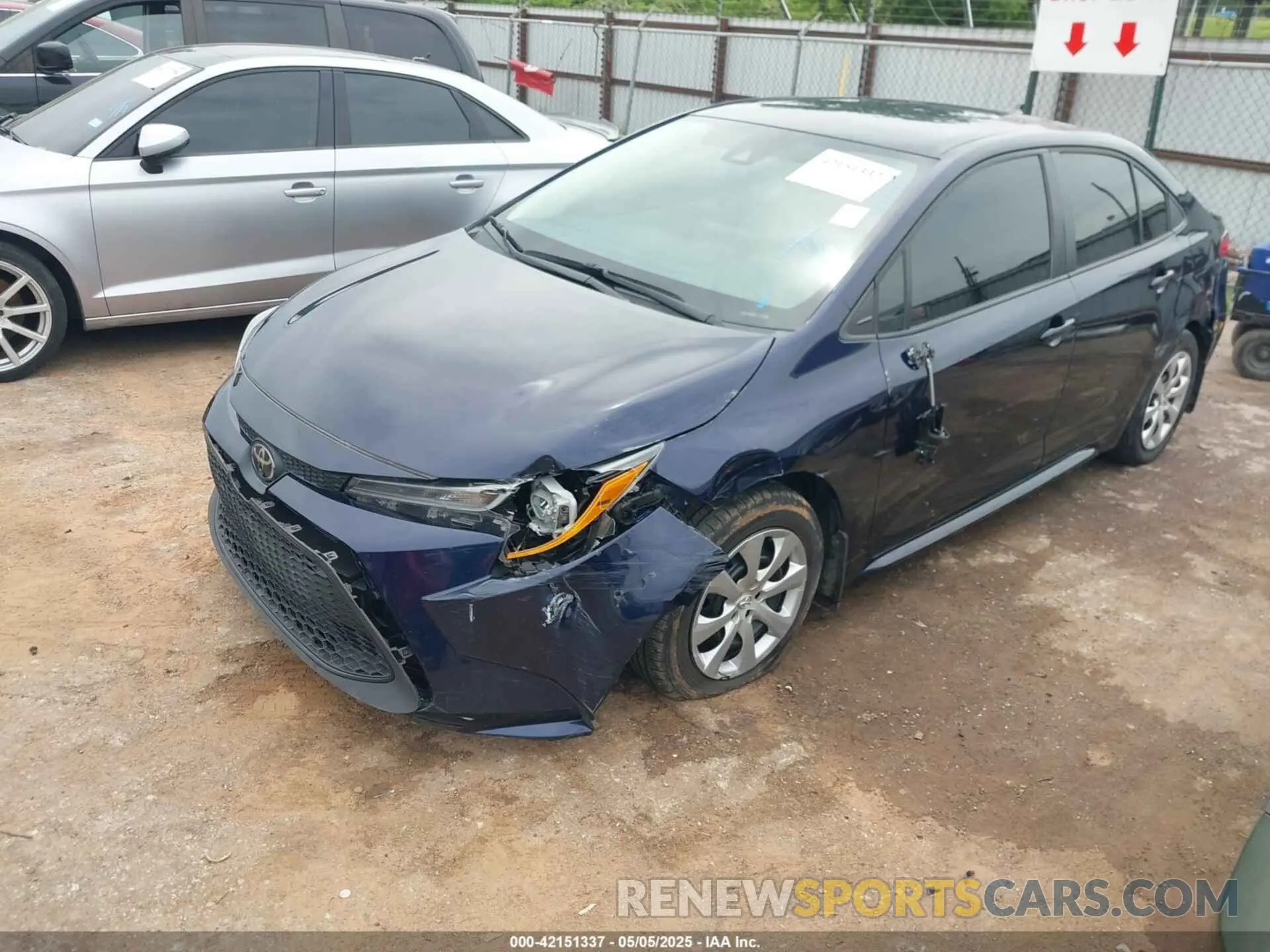 2 Photograph of a damaged car 5YFEPMAE3MP261136 TOYOTA COROLLA 2021