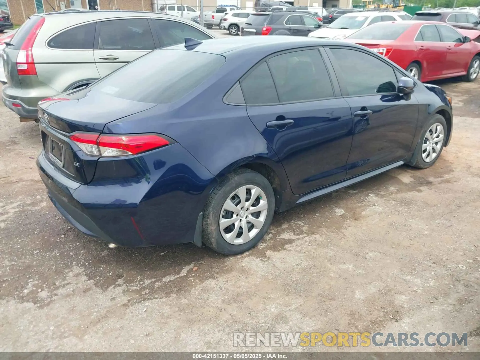 4 Photograph of a damaged car 5YFEPMAE3MP261136 TOYOTA COROLLA 2021