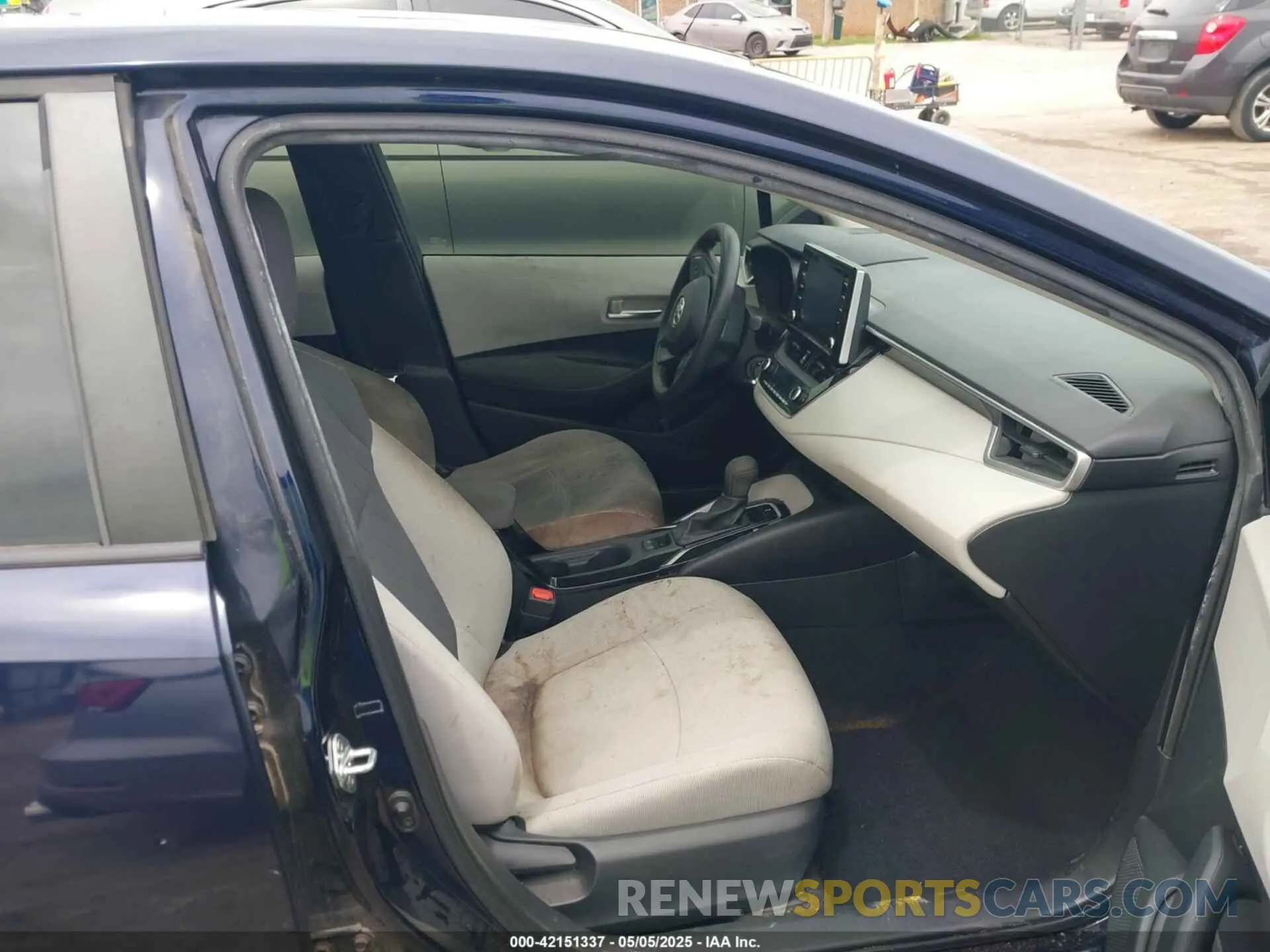 5 Photograph of a damaged car 5YFEPMAE3MP261136 TOYOTA COROLLA 2021