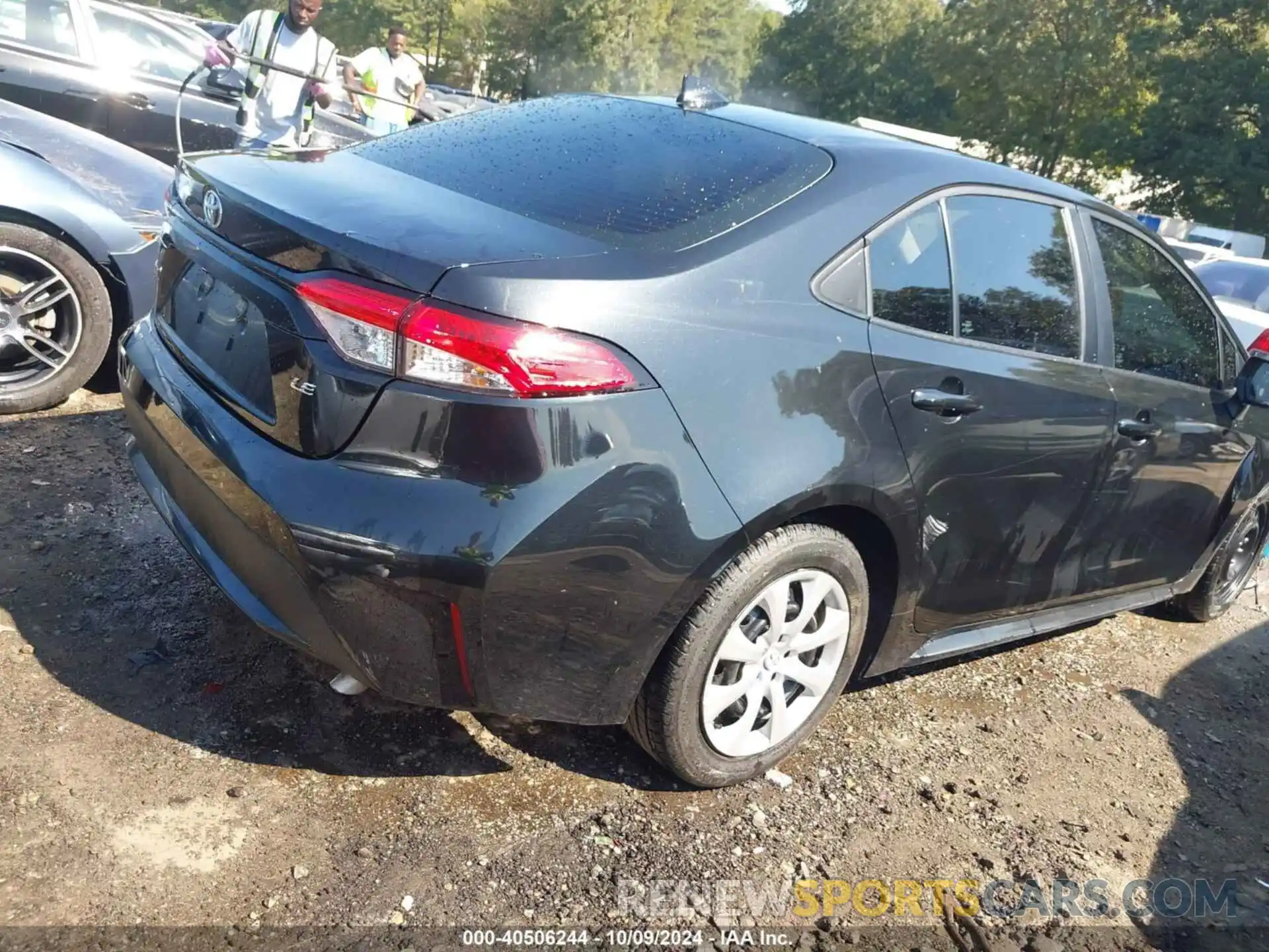 4 Photograph of a damaged car 5YFEPMAE3MP264960 TOYOTA COROLLA 2021