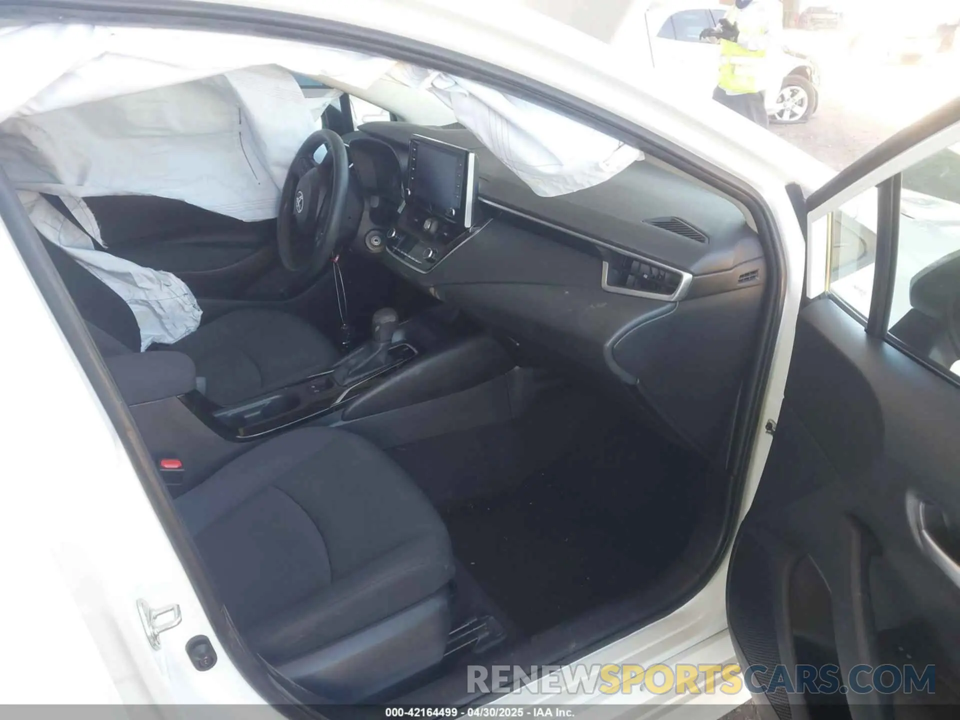 5 Photograph of a damaged car 5YFEPMAE4MP148246 TOYOTA COROLLA 2021