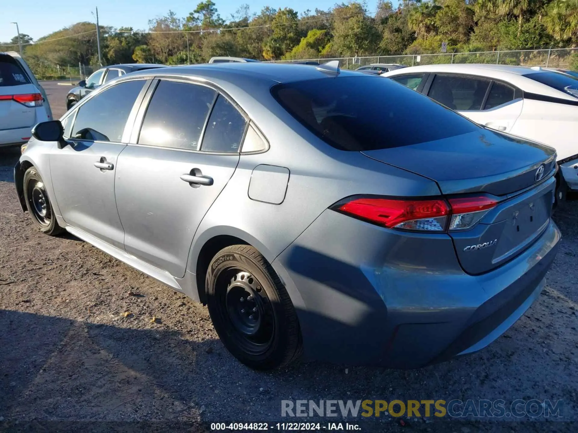 3 Photograph of a damaged car 5YFEPMAE4MP151261 TOYOTA COROLLA 2021