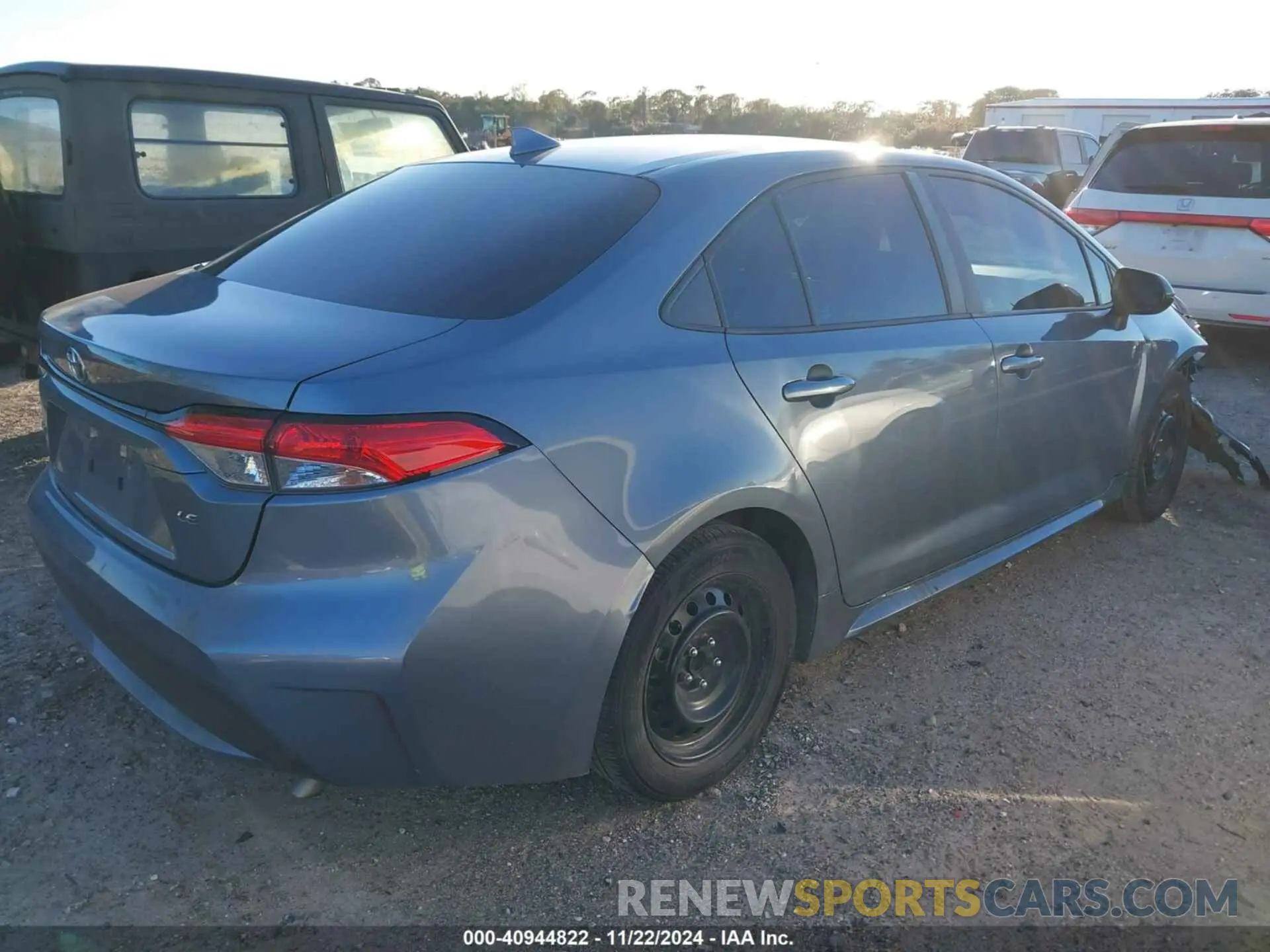 4 Photograph of a damaged car 5YFEPMAE4MP151261 TOYOTA COROLLA 2021
