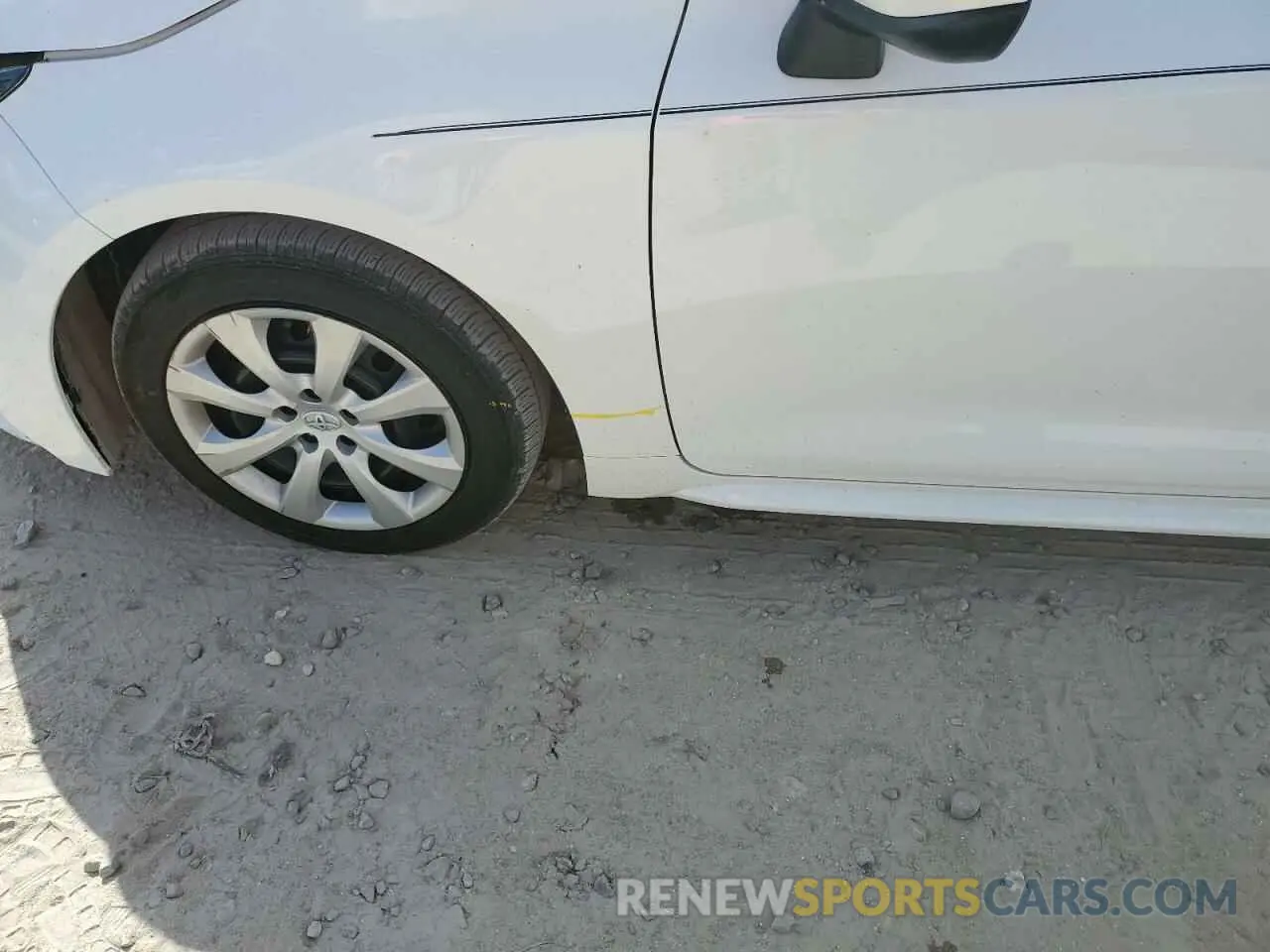 12 Photograph of a damaged car 5YFEPMAE4MP152894 TOYOTA COROLLA 2021