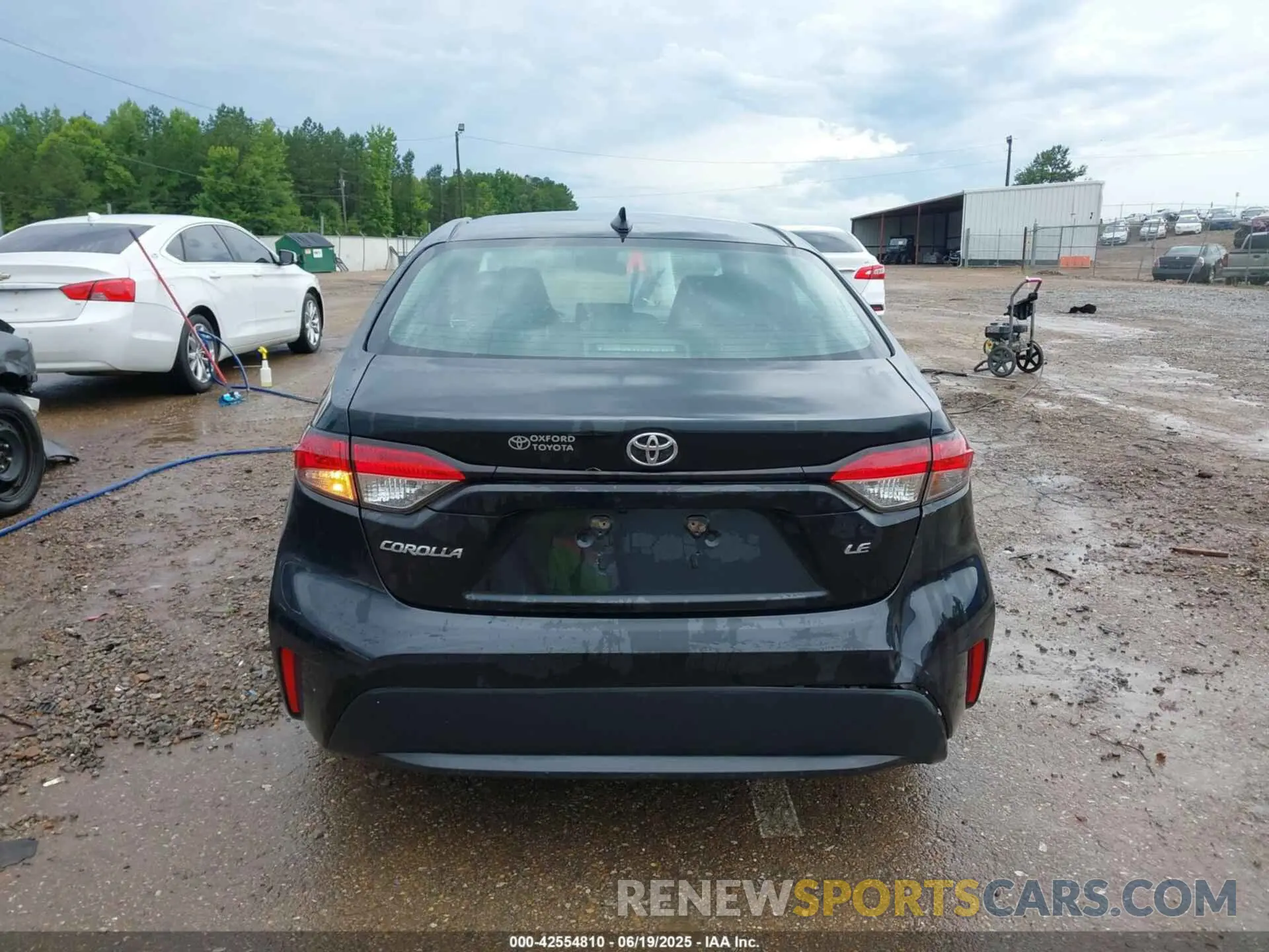 17 Photograph of a damaged car 5YFEPMAE4MP165743 TOYOTA COROLLA 2021