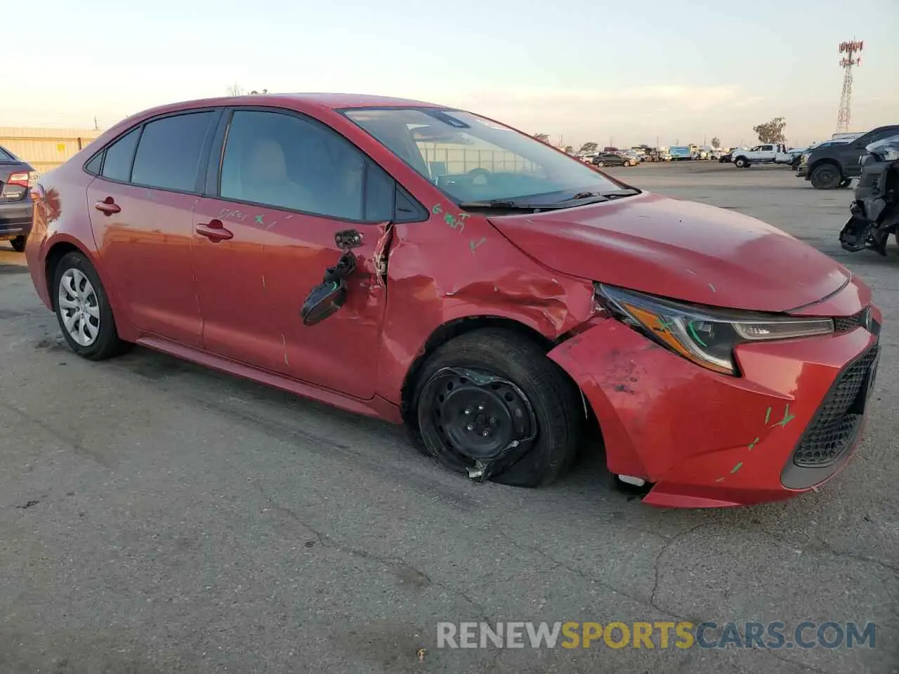 4 Photograph of a damaged car 5YFEPMAE4MP166567 TOYOTA COROLLA 2021