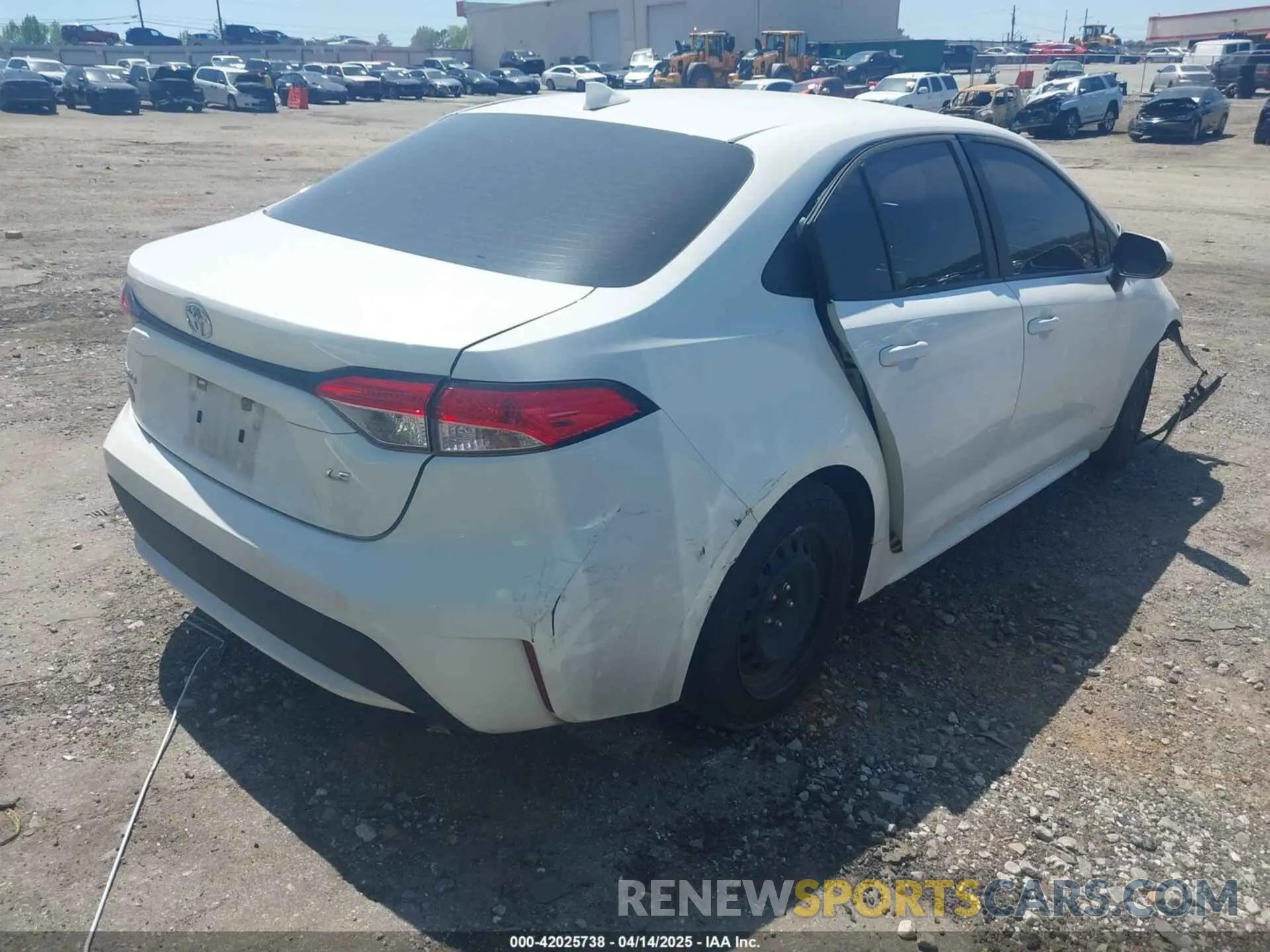 4 Photograph of a damaged car 5YFEPMAE4MP167606 TOYOTA COROLLA 2021