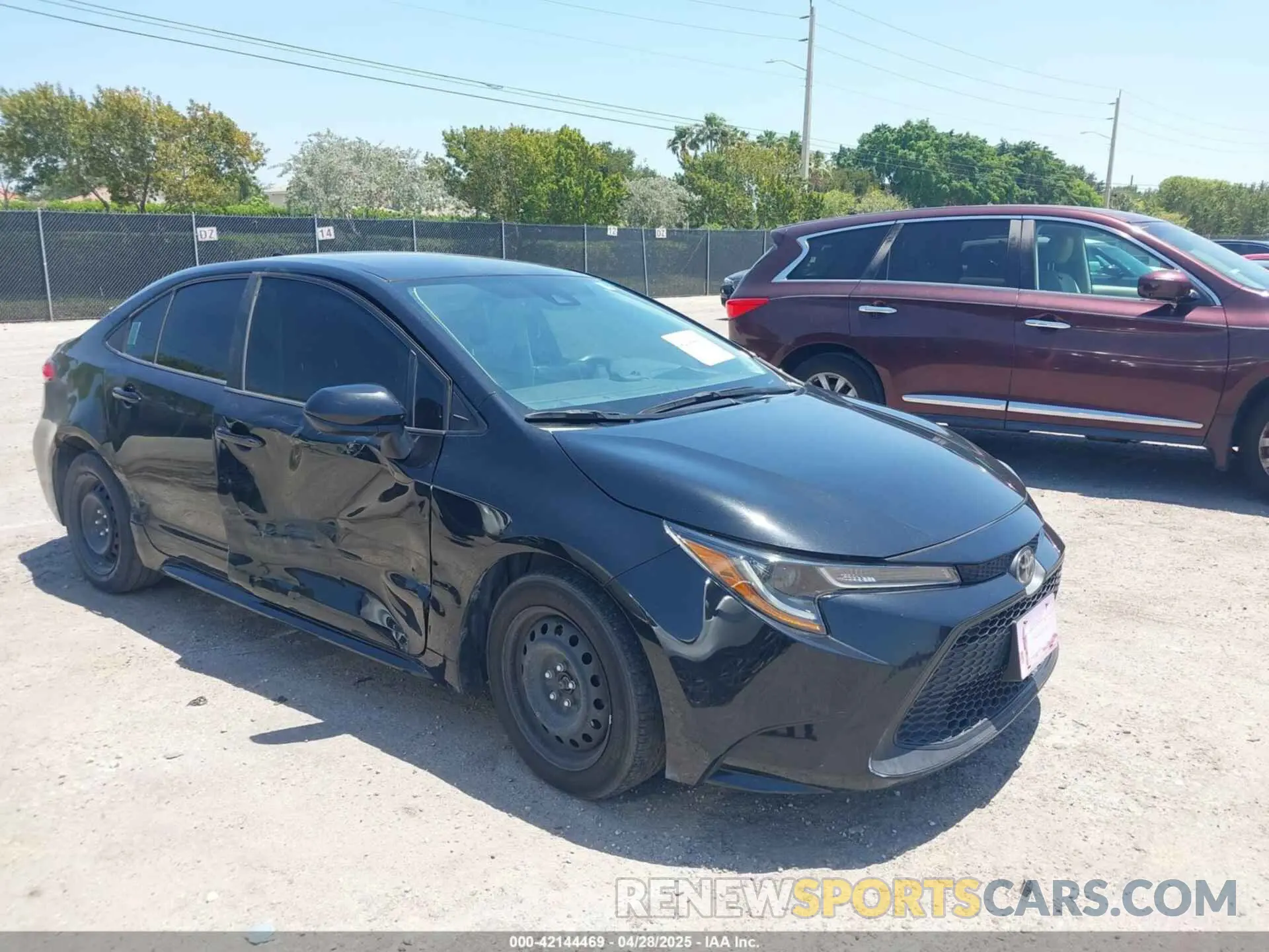 1 Photograph of a damaged car 5YFEPMAE4MP171641 TOYOTA COROLLA 2021