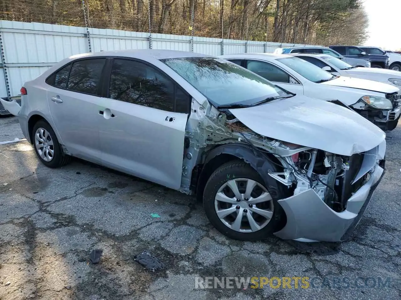 4 Photograph of a damaged car 5YFEPMAE4MP173860 TOYOTA COROLLA 2021