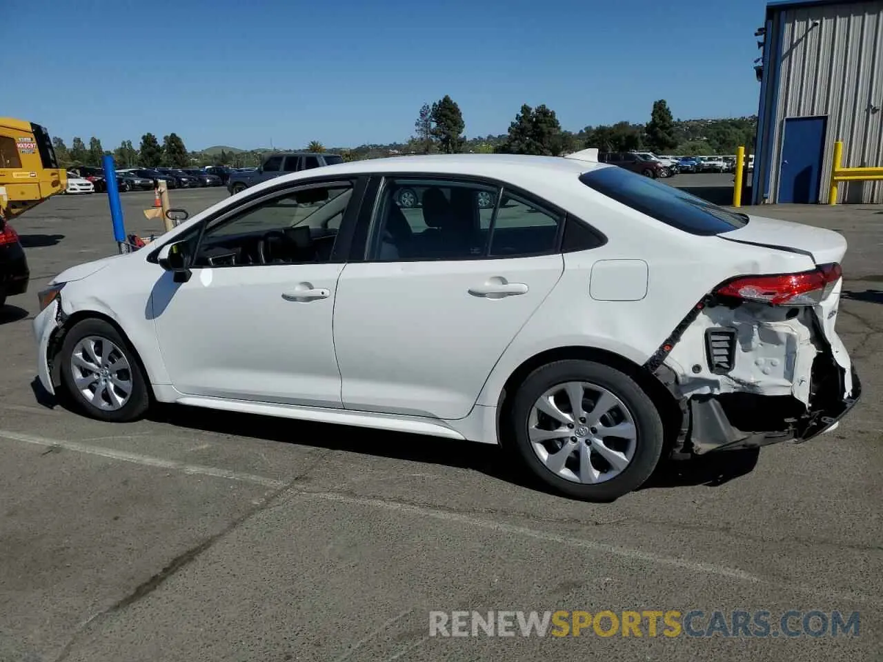 2 Photograph of a damaged car 5YFEPMAE4MP175527 TOYOTA COROLLA 2021