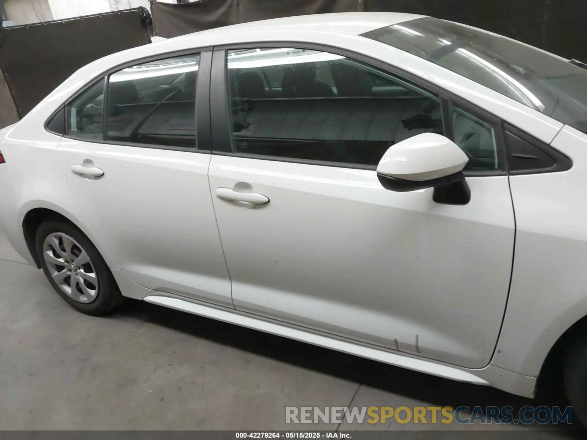 13 Photograph of a damaged car 5YFEPMAE4MP176743 TOYOTA COROLLA 2021