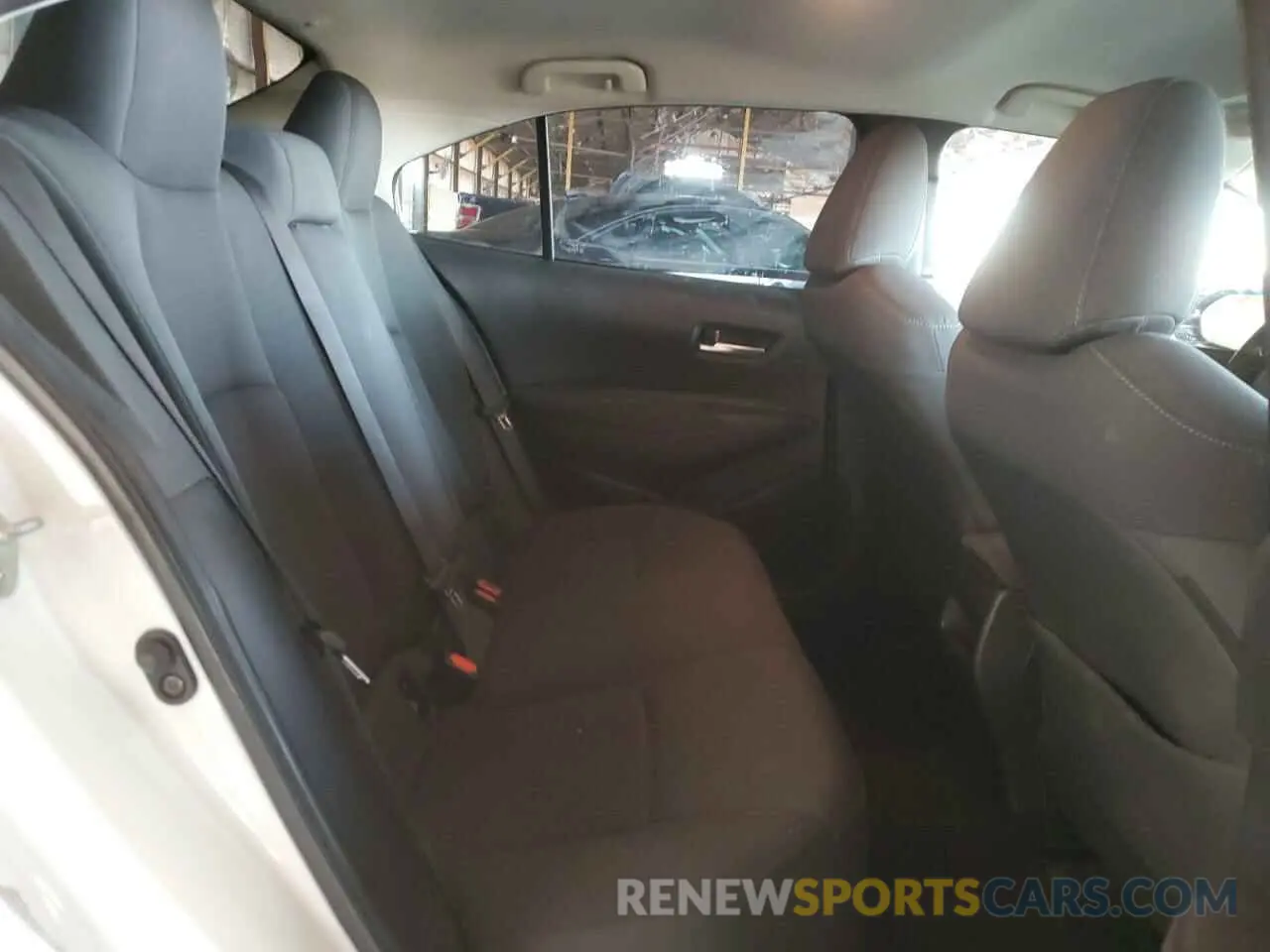 10 Photograph of a damaged car 5YFEPMAE4MP182655 TOYOTA COROLLA 2021