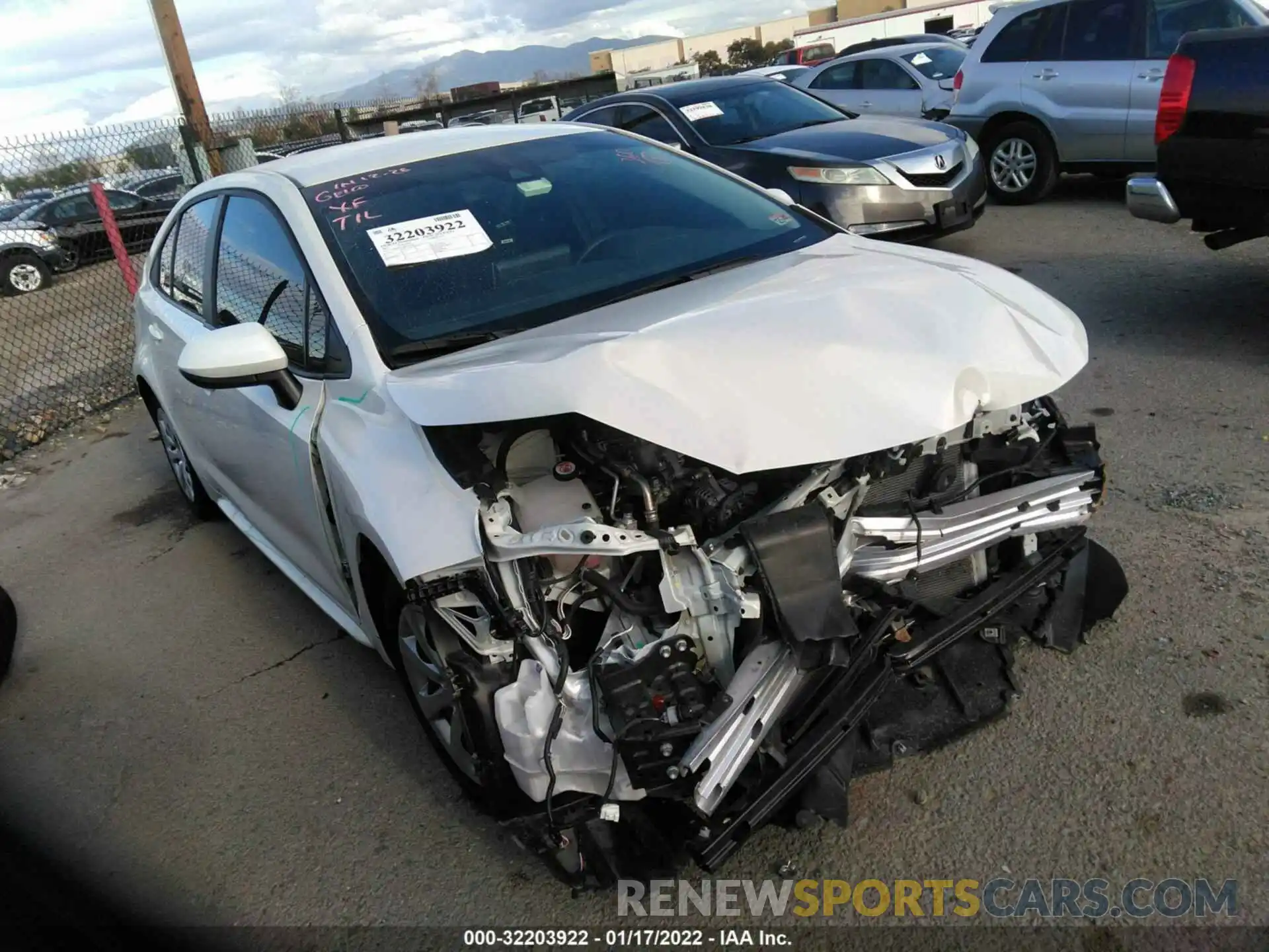 1 Photograph of a damaged car 5YFEPMAE4MP194398 TOYOTA COROLLA 2021