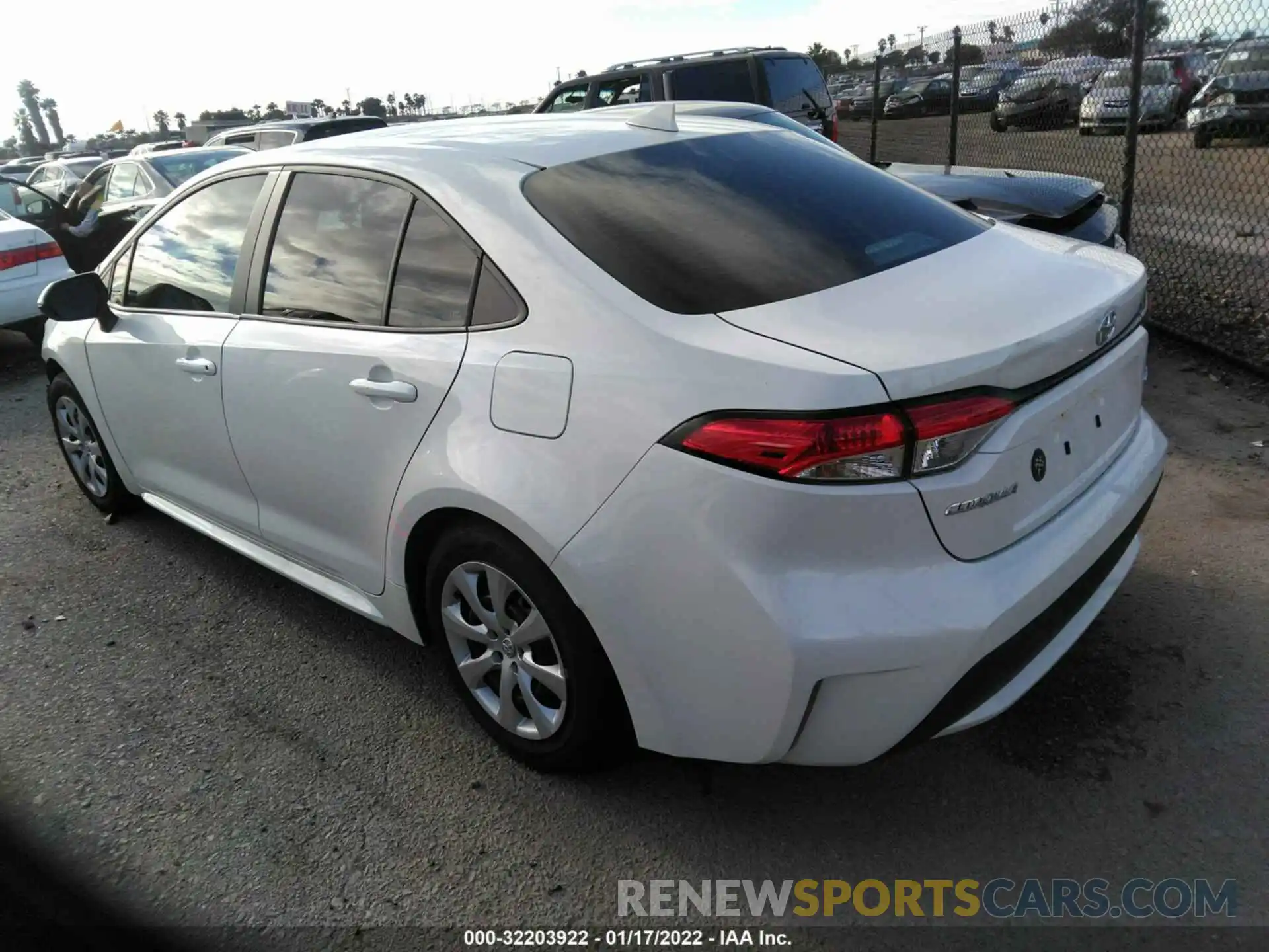 3 Photograph of a damaged car 5YFEPMAE4MP194398 TOYOTA COROLLA 2021