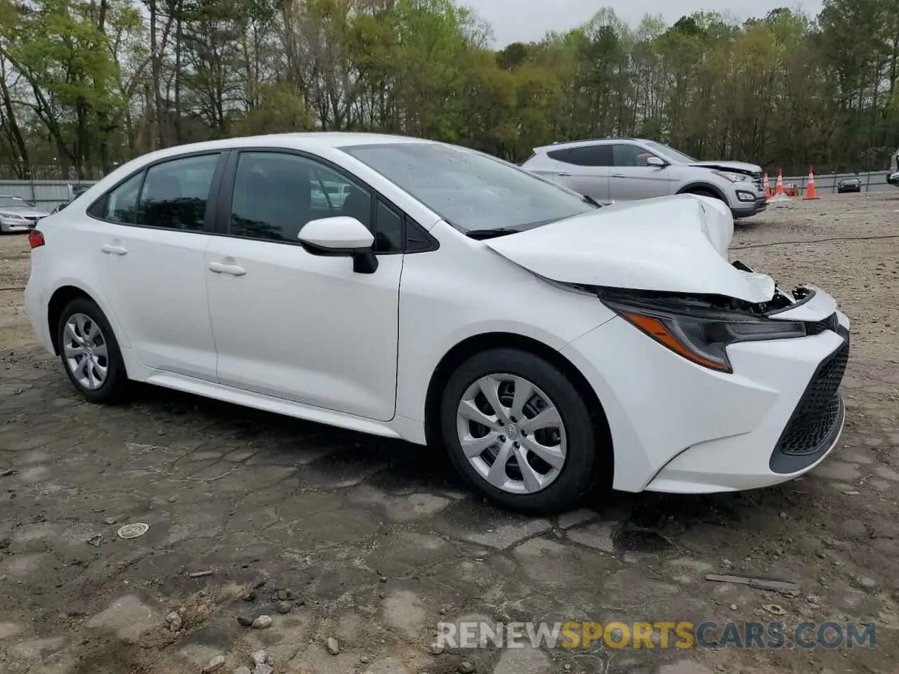 4 Photograph of a damaged car 5YFEPMAE4MP201785 TOYOTA COROLLA 2021