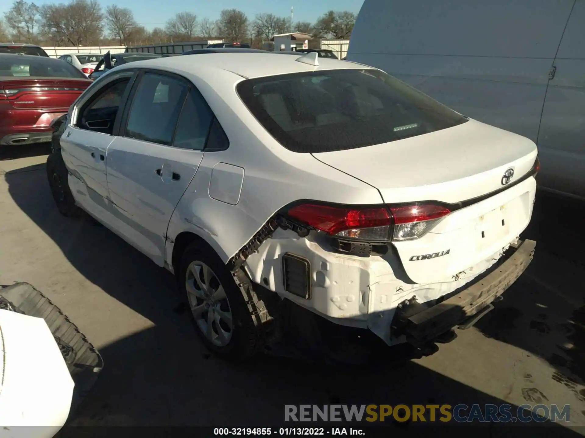 3 Photograph of a damaged car 5YFEPMAE4MP203987 TOYOTA COROLLA 2021