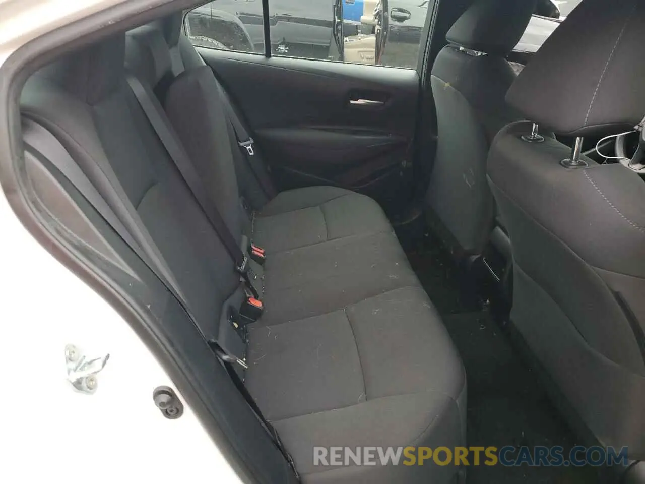 10 Photograph of a damaged car 5YFEPMAE4MP210163 TOYOTA COROLLA 2021
