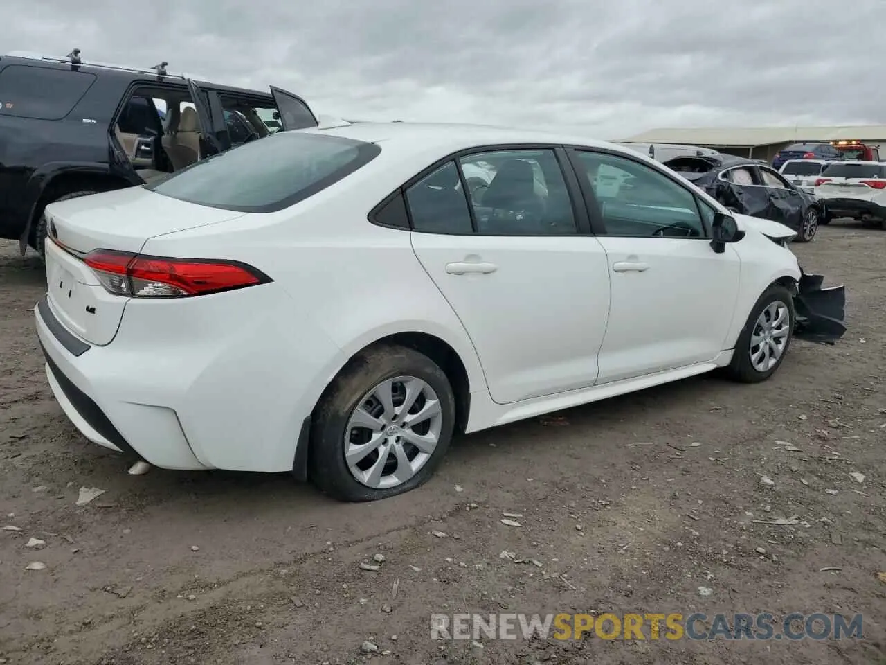 3 Photograph of a damaged car 5YFEPMAE4MP210163 TOYOTA COROLLA 2021