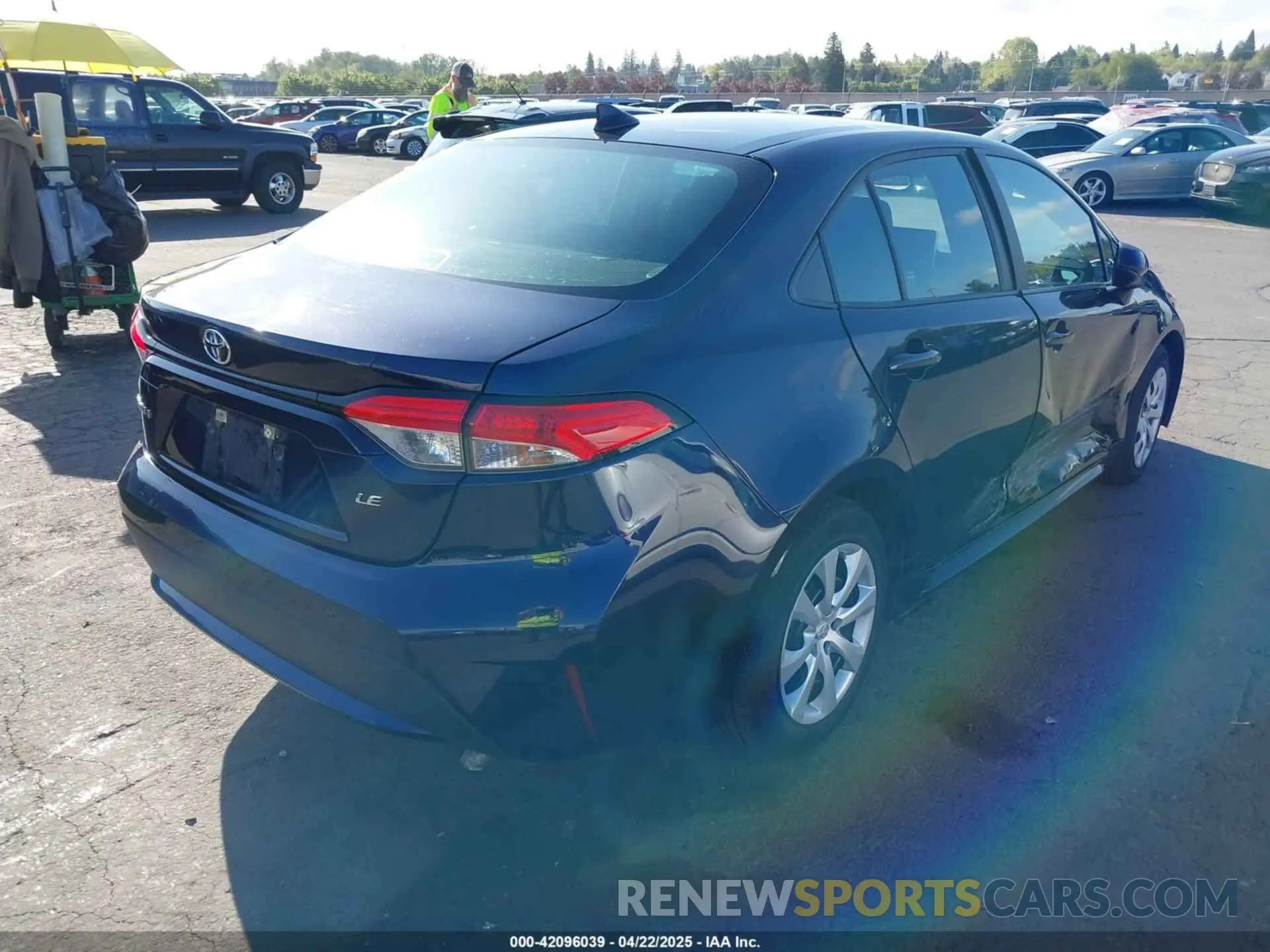 4 Photograph of a damaged car 5YFEPMAE4MP210485 TOYOTA COROLLA 2021