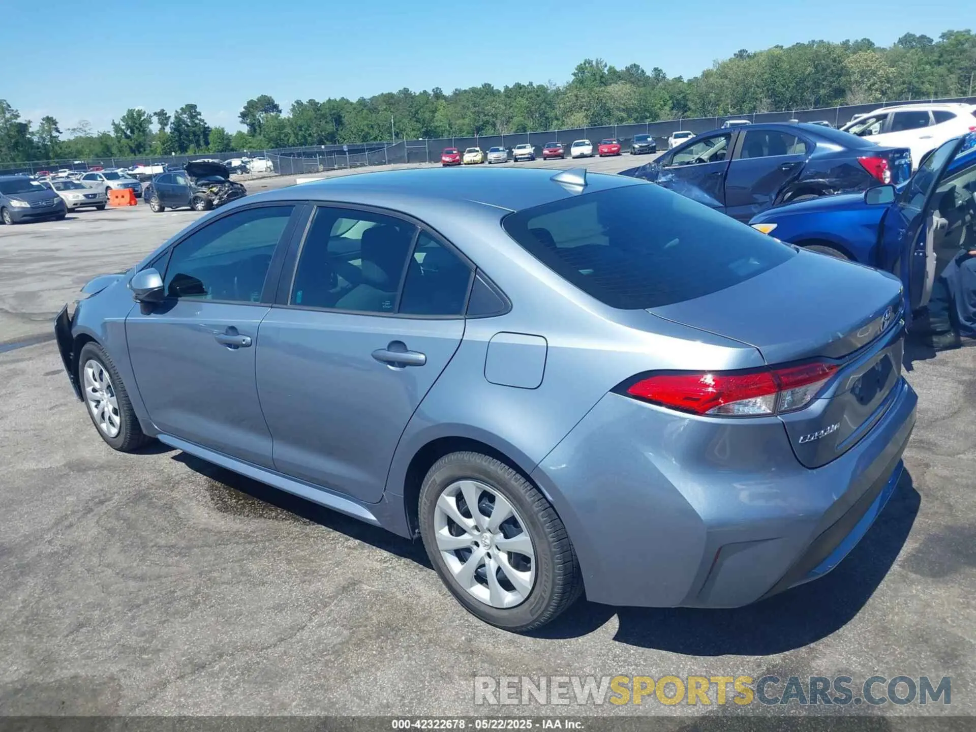 3 Photograph of a damaged car 5YFEPMAE4MP211197 TOYOTA COROLLA 2021