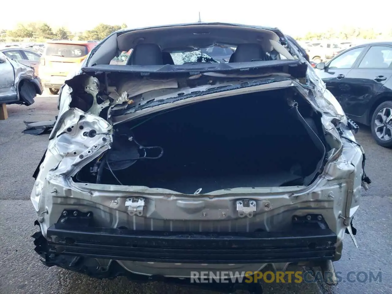 6 Photograph of a damaged car 5YFEPMAE4MP220515 TOYOTA COROLLA 2021
