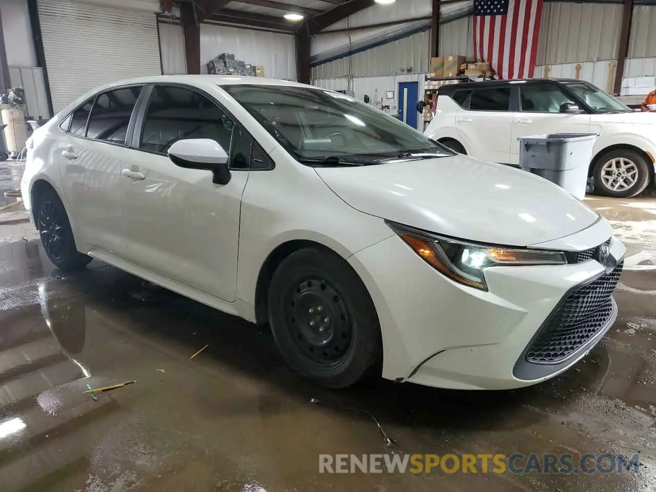 4 Photograph of a damaged car 5YFEPMAE4MP225410 TOYOTA COROLLA 2021