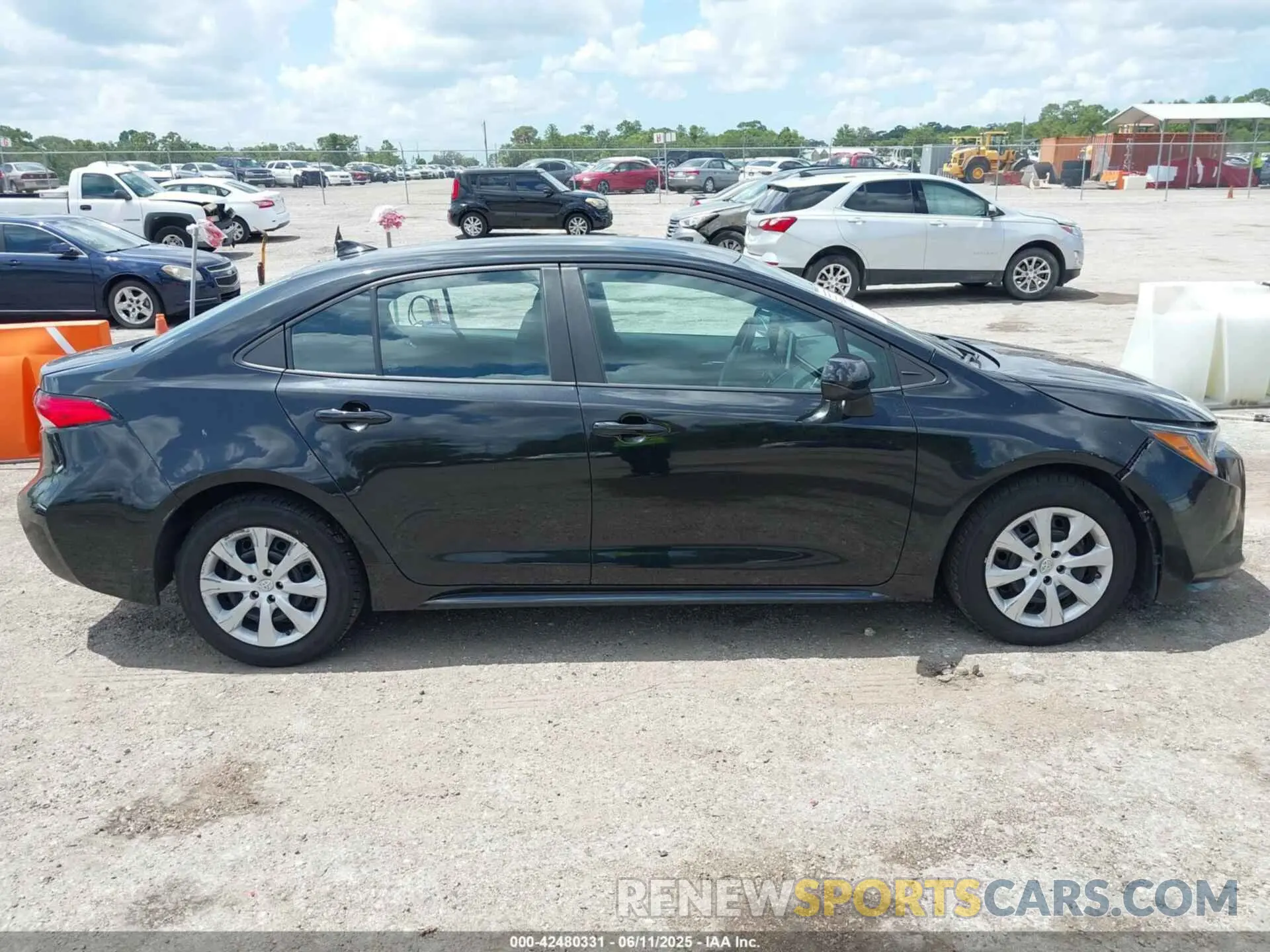 13 Photograph of a damaged car 5YFEPMAE4MP232261 TOYOTA COROLLA 2021