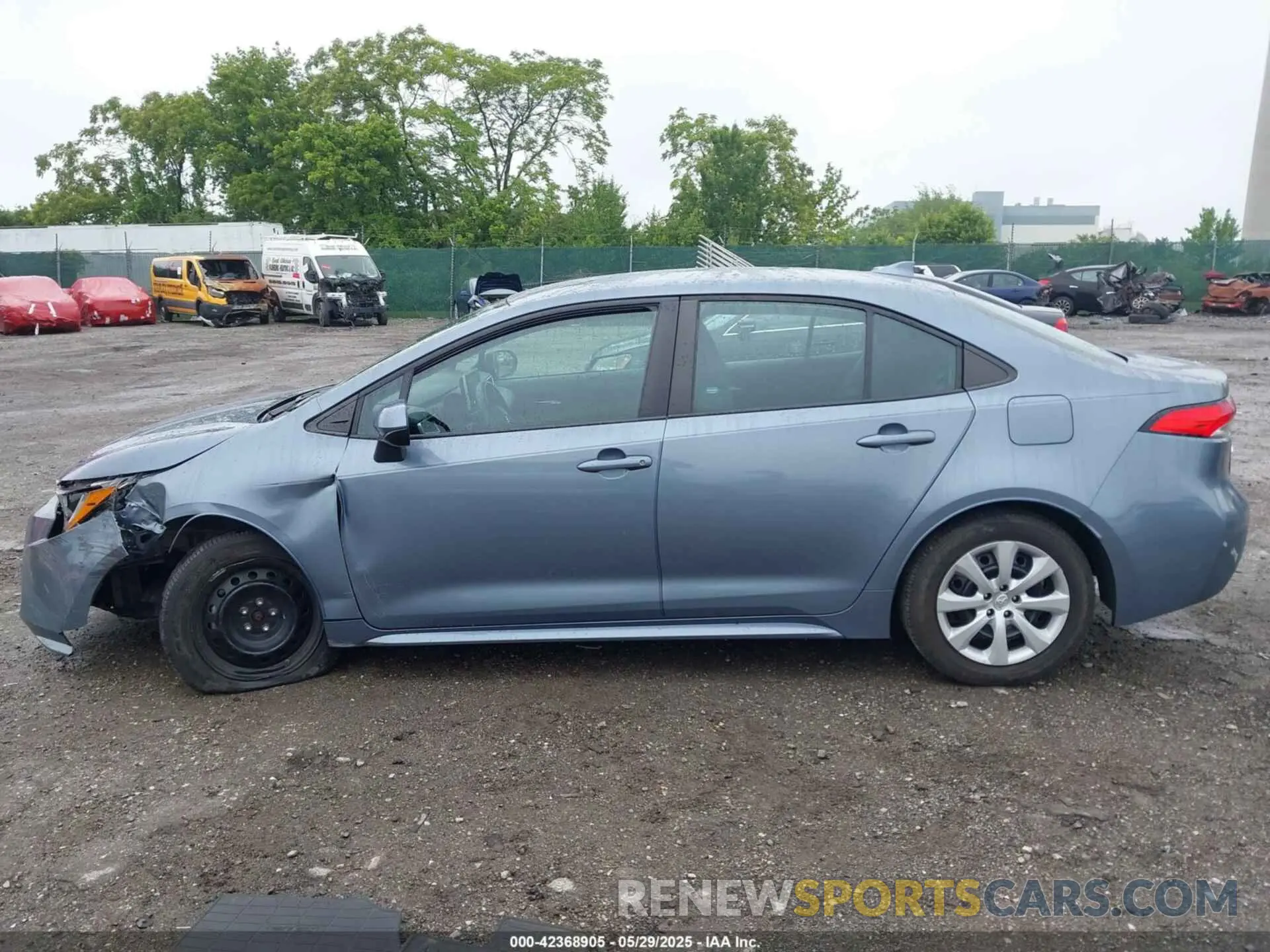 13 Photograph of a damaged car 5YFEPMAE4MP236066 TOYOTA COROLLA 2021