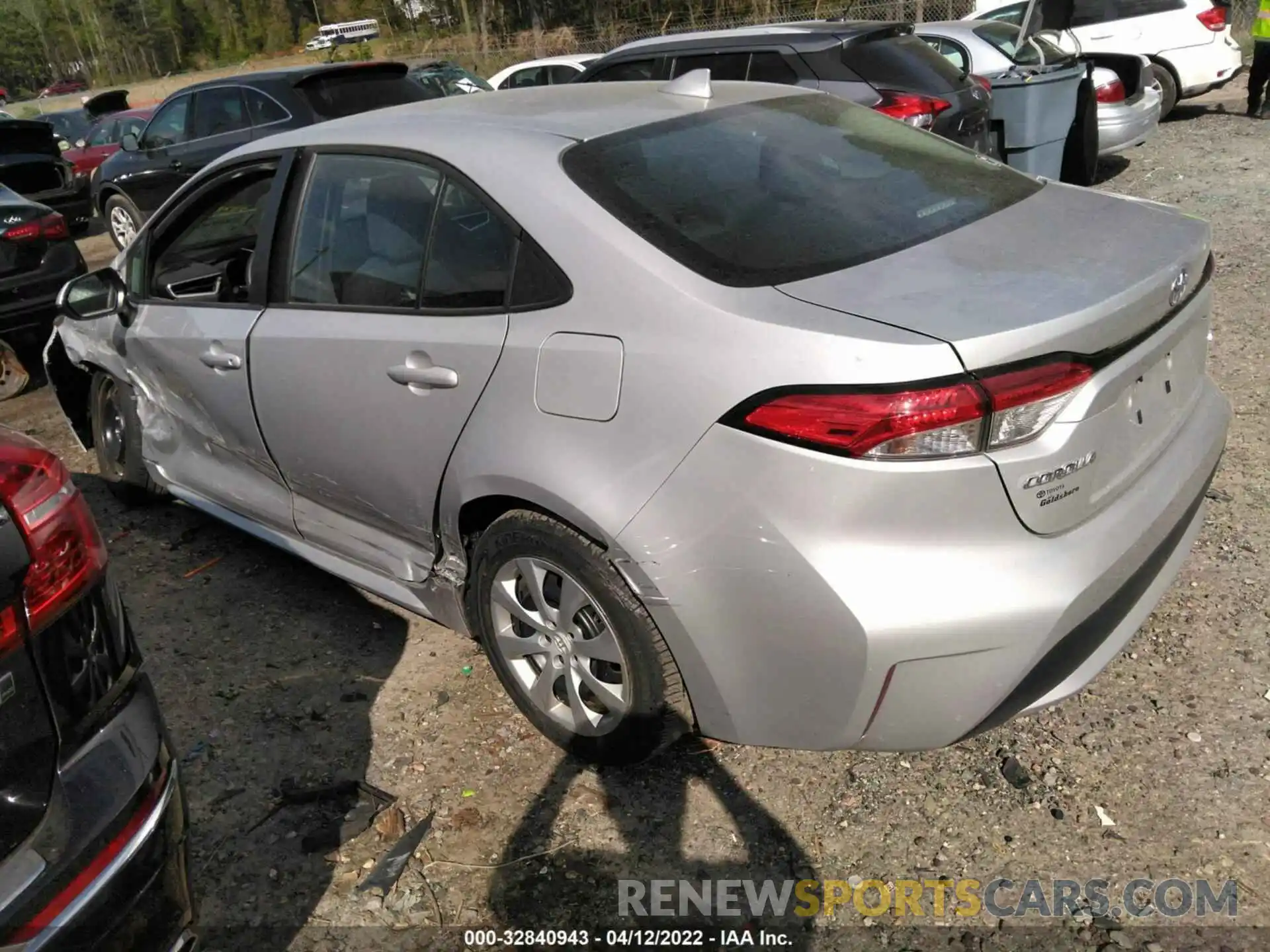 3 Photograph of a damaged car 5YFEPMAE4MP236830 TOYOTA COROLLA 2021