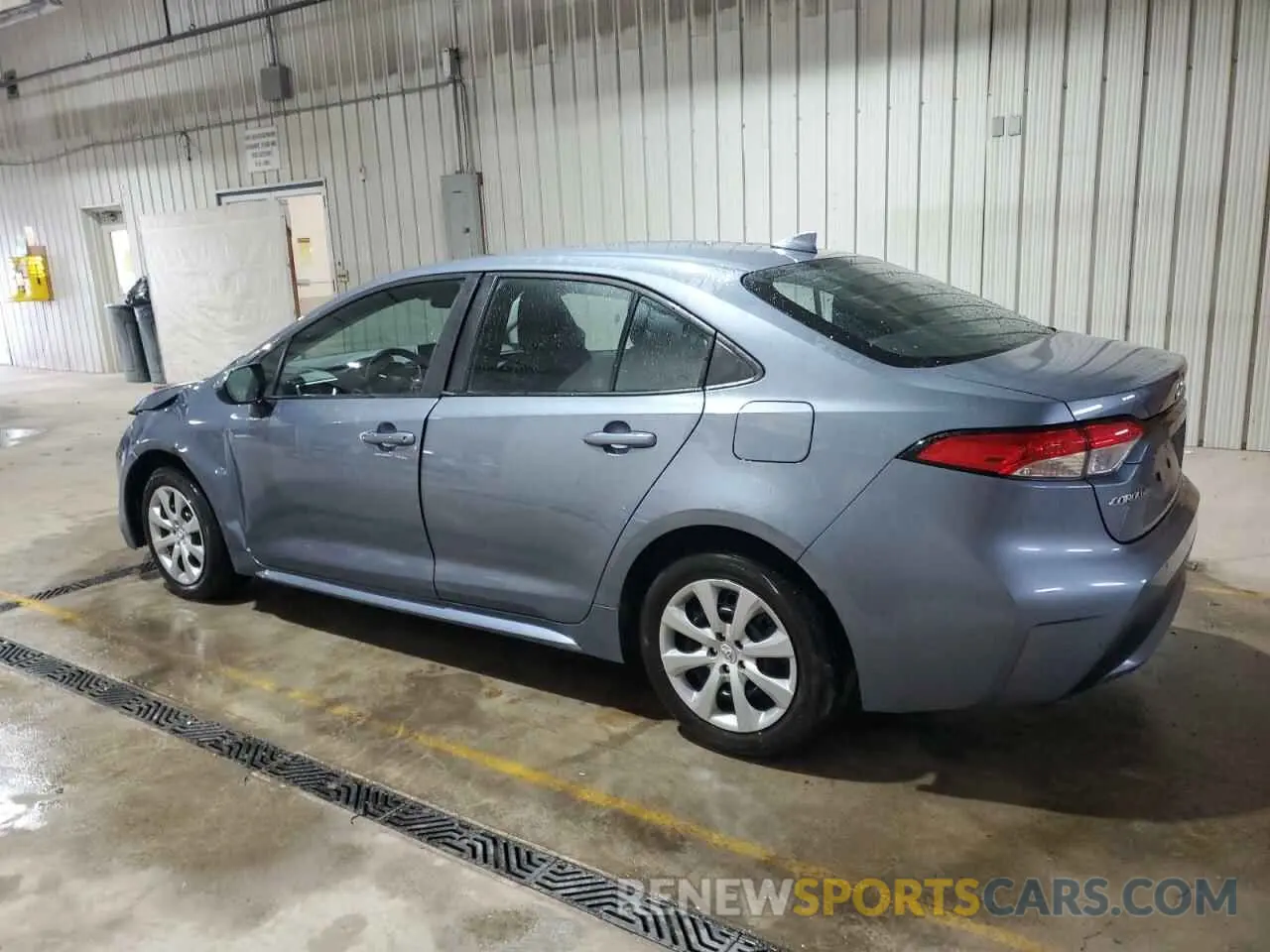 2 Photograph of a damaged car 5YFEPMAE4MP237850 TOYOTA COROLLA 2021