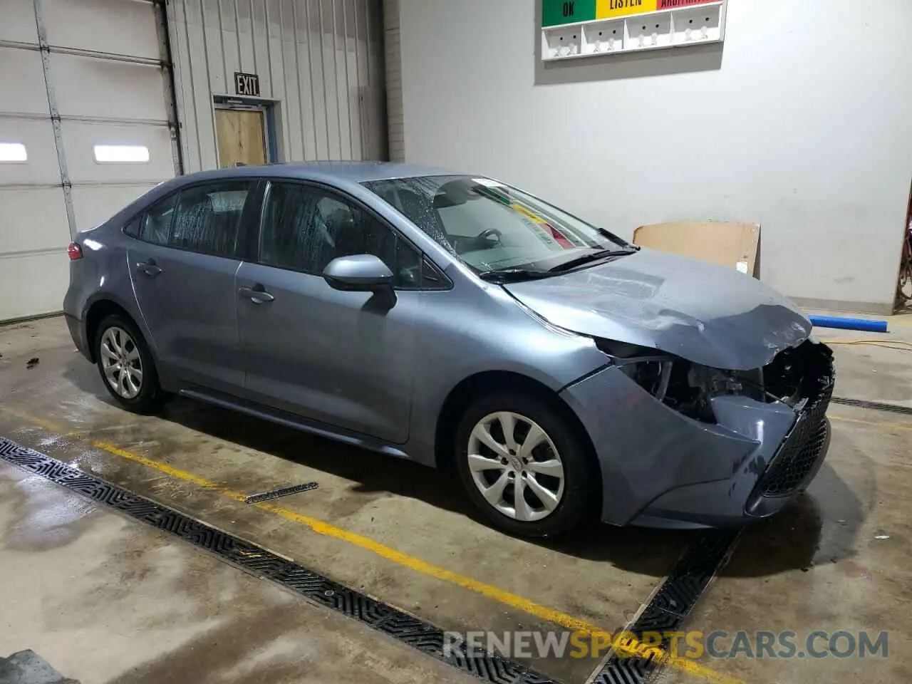 4 Photograph of a damaged car 5YFEPMAE4MP237850 TOYOTA COROLLA 2021