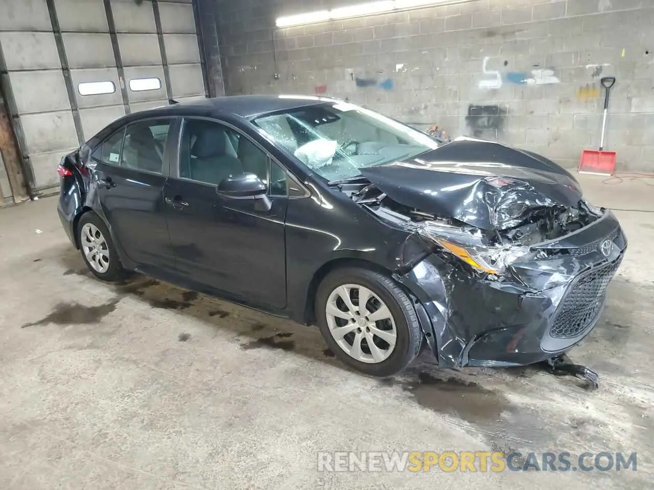 4 Photograph of a damaged car 5YFEPMAE4MP241767 TOYOTA COROLLA 2021