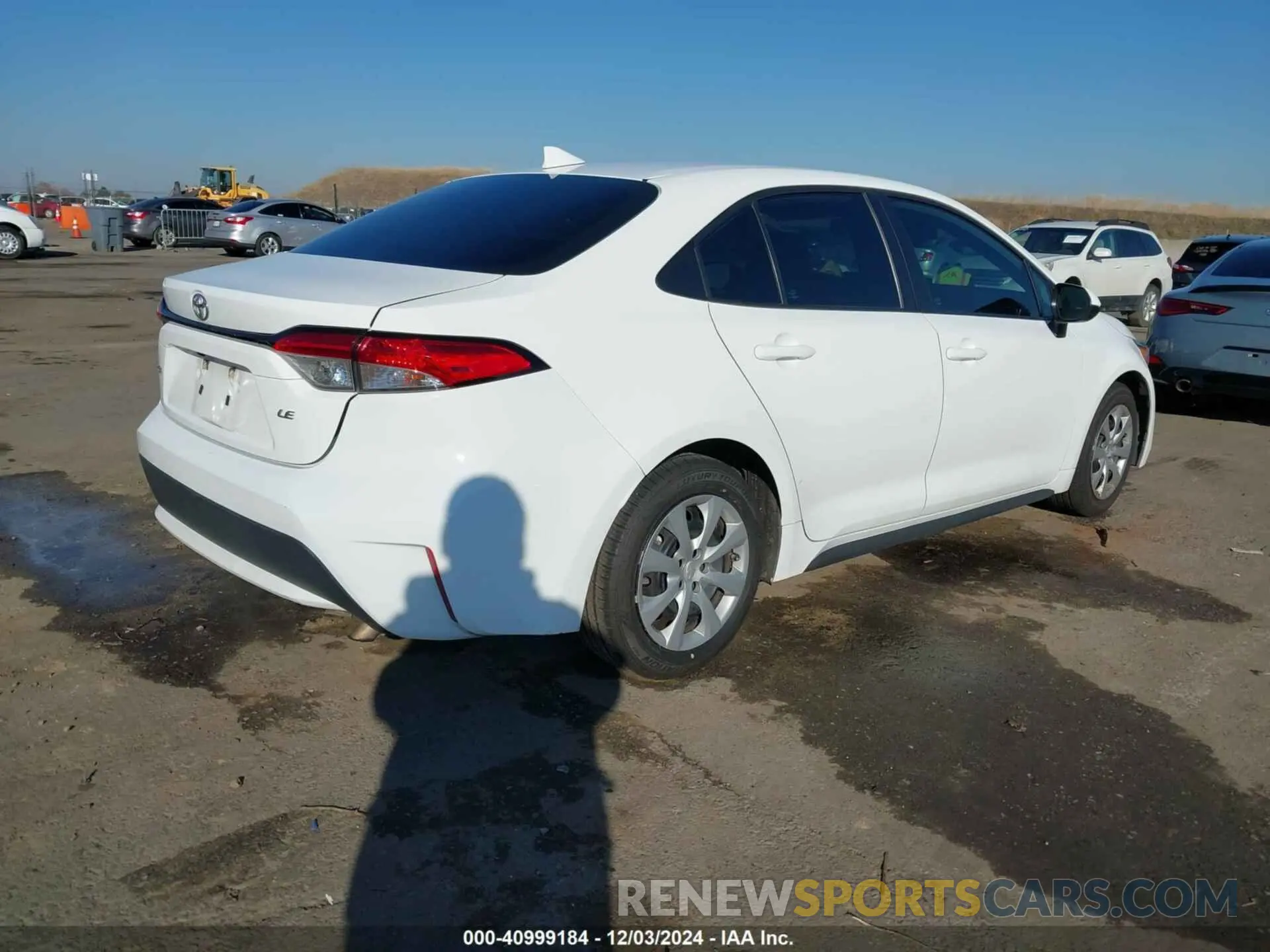 4 Photograph of a damaged car 5YFEPMAE4MP242093 TOYOTA COROLLA 2021