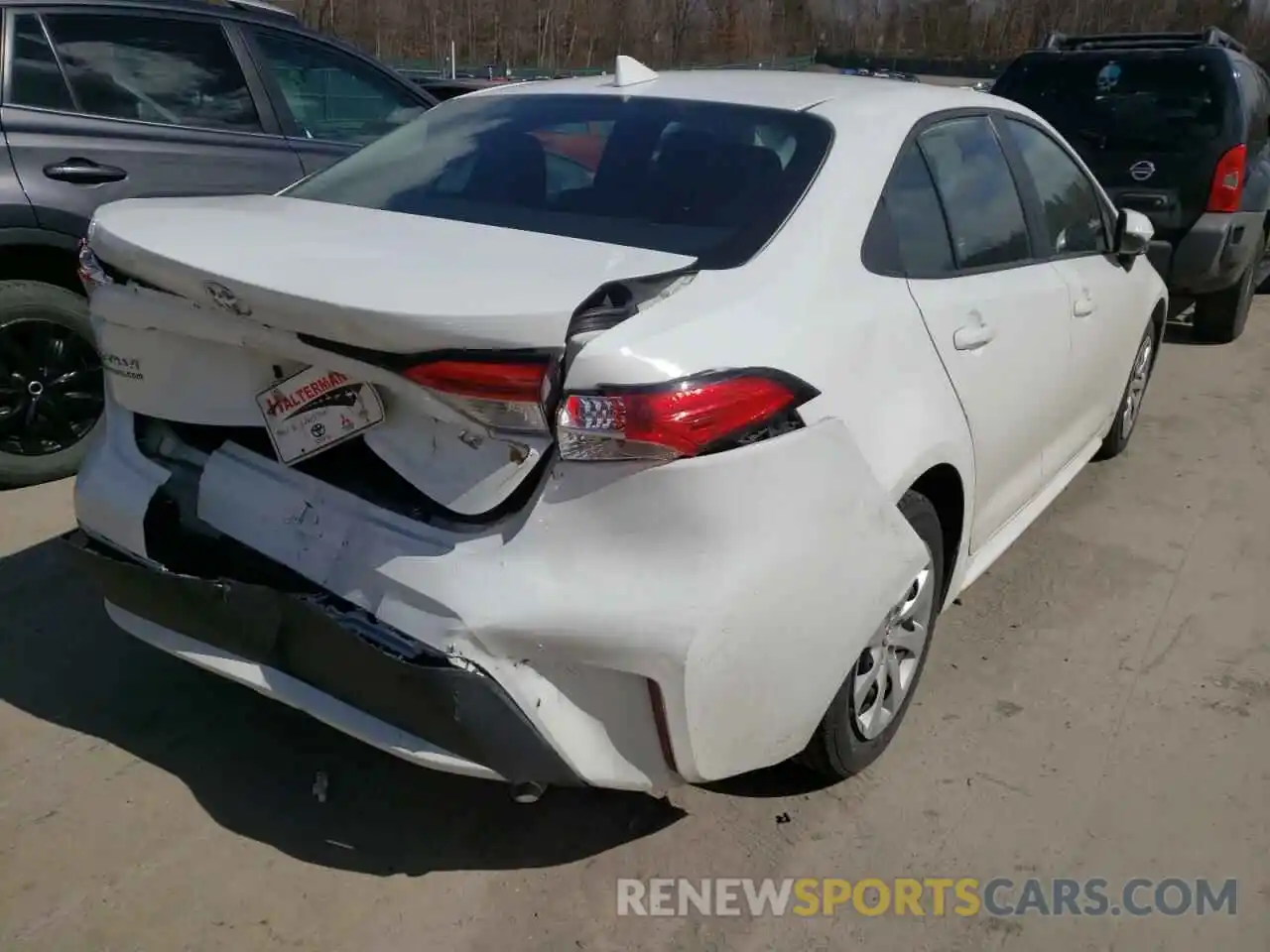 4 Photograph of a damaged car 5YFEPMAE4MP252235 TOYOTA COROLLA 2021