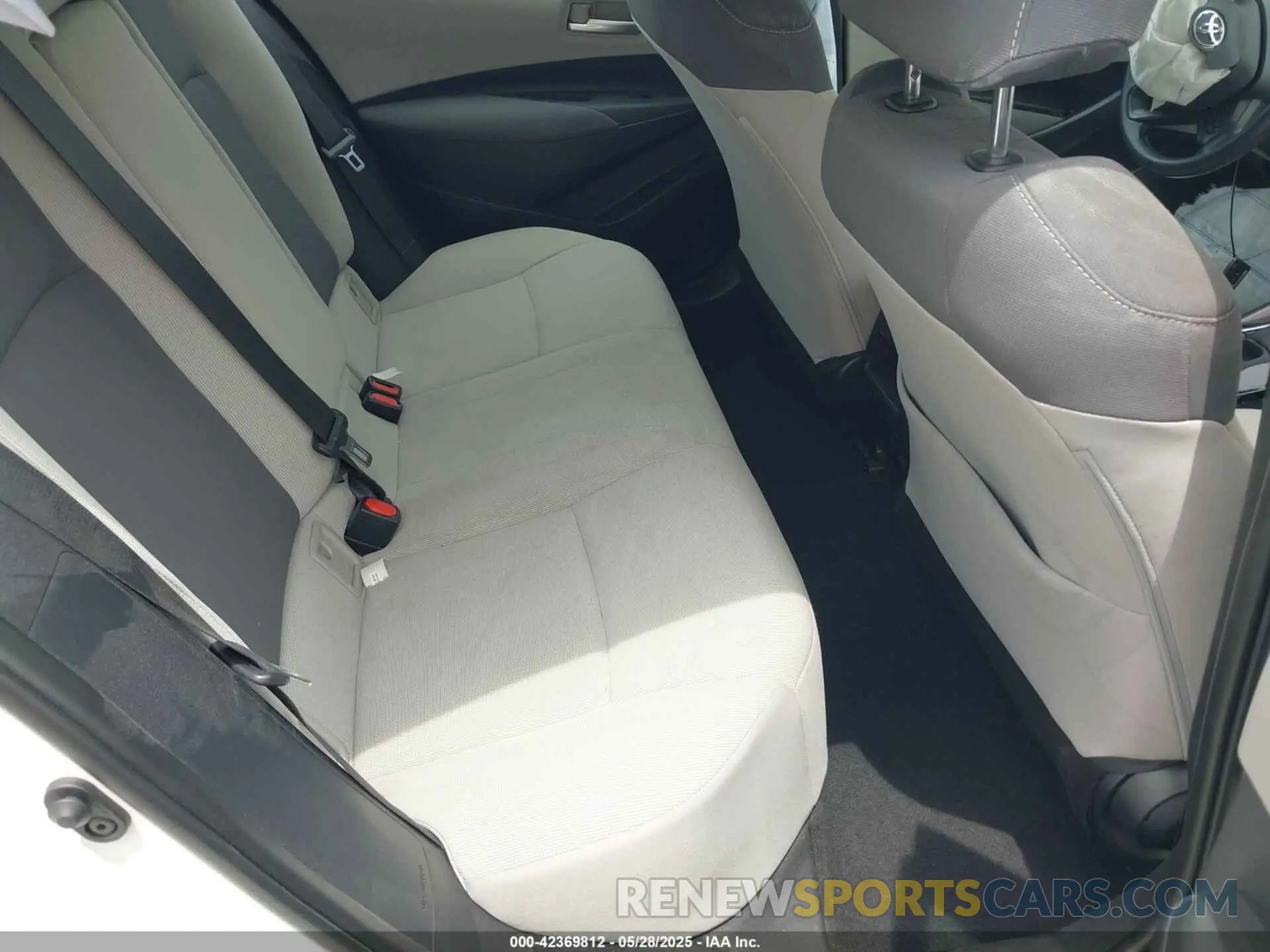 8 Photograph of a damaged car 5YFEPMAE4MP260173 TOYOTA COROLLA 2021