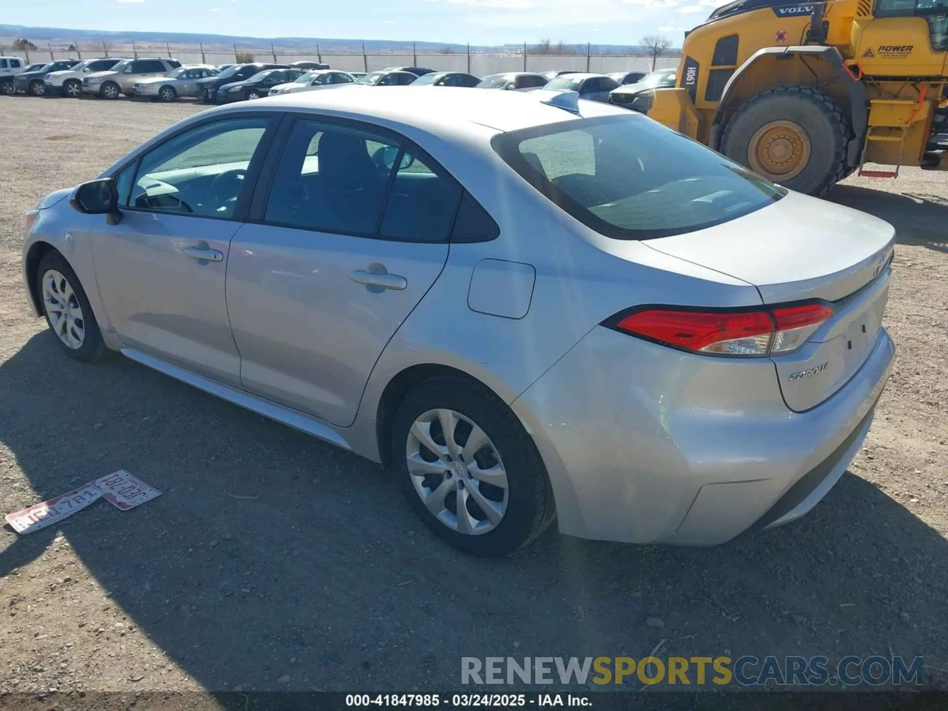 3 Photograph of a damaged car 5YFEPMAE4MP260268 TOYOTA COROLLA 2021