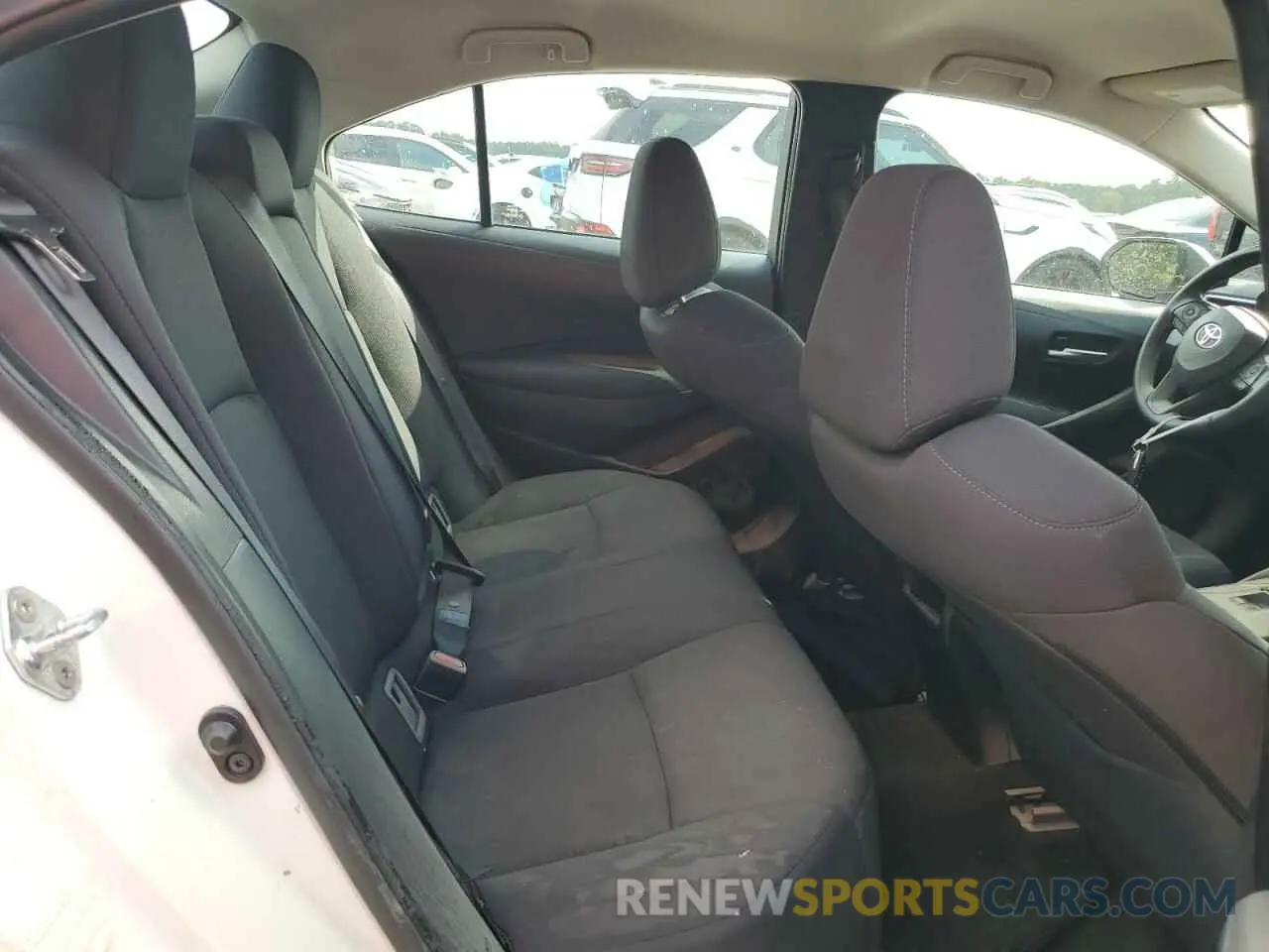 10 Photograph of a damaged car 5YFEPMAE4MP261422 TOYOTA COROLLA 2021