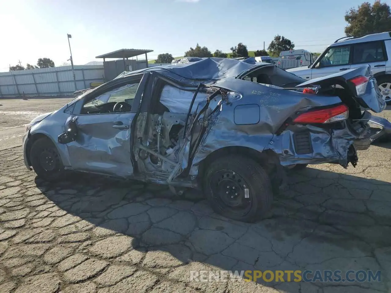 2 Photograph of a damaged car 5YFEPMAE4MP267852 TOYOTA COROLLA 2021