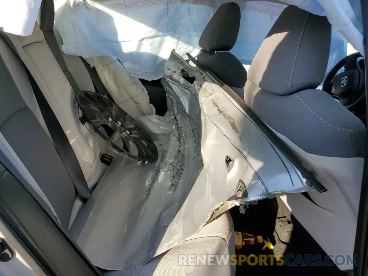 10 Photograph of a damaged car 5YFEPMAE5MP149714 TOYOTA COROLLA 2021