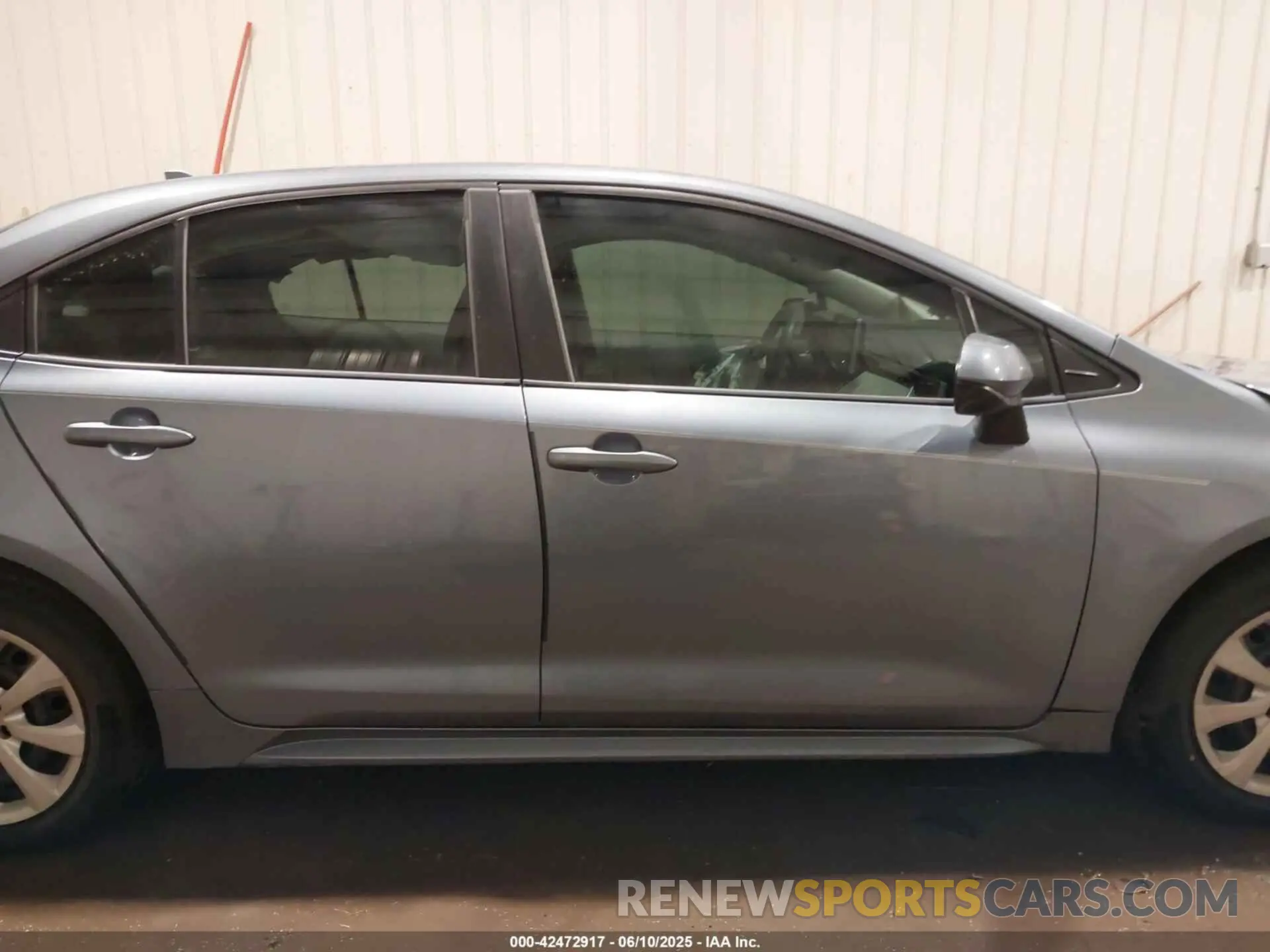 14 Photograph of a damaged car 5YFEPMAE5MP160017 TOYOTA COROLLA 2021