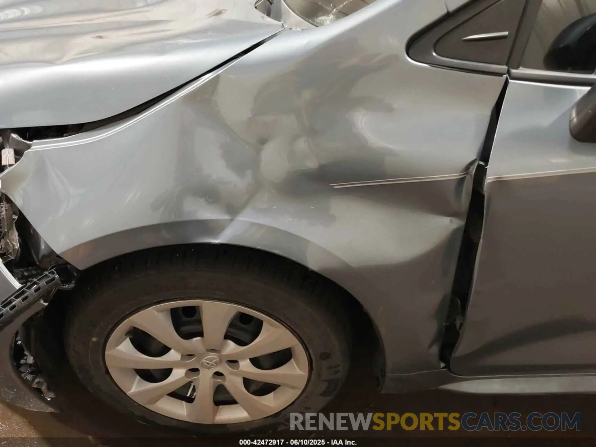 18 Photograph of a damaged car 5YFEPMAE5MP160017 TOYOTA COROLLA 2021