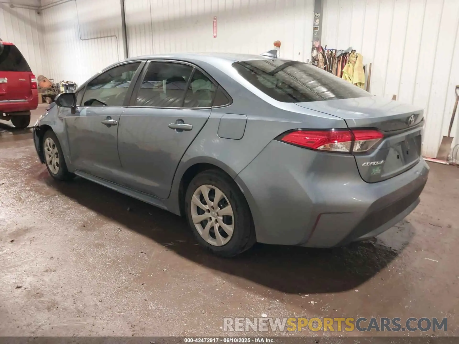 3 Photograph of a damaged car 5YFEPMAE5MP160017 TOYOTA COROLLA 2021