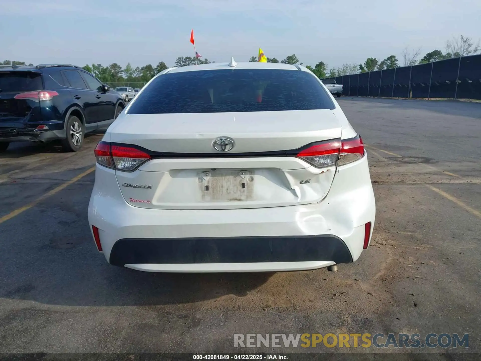 16 Photograph of a damaged car 5YFEPMAE5MP163371 TOYOTA COROLLA 2021