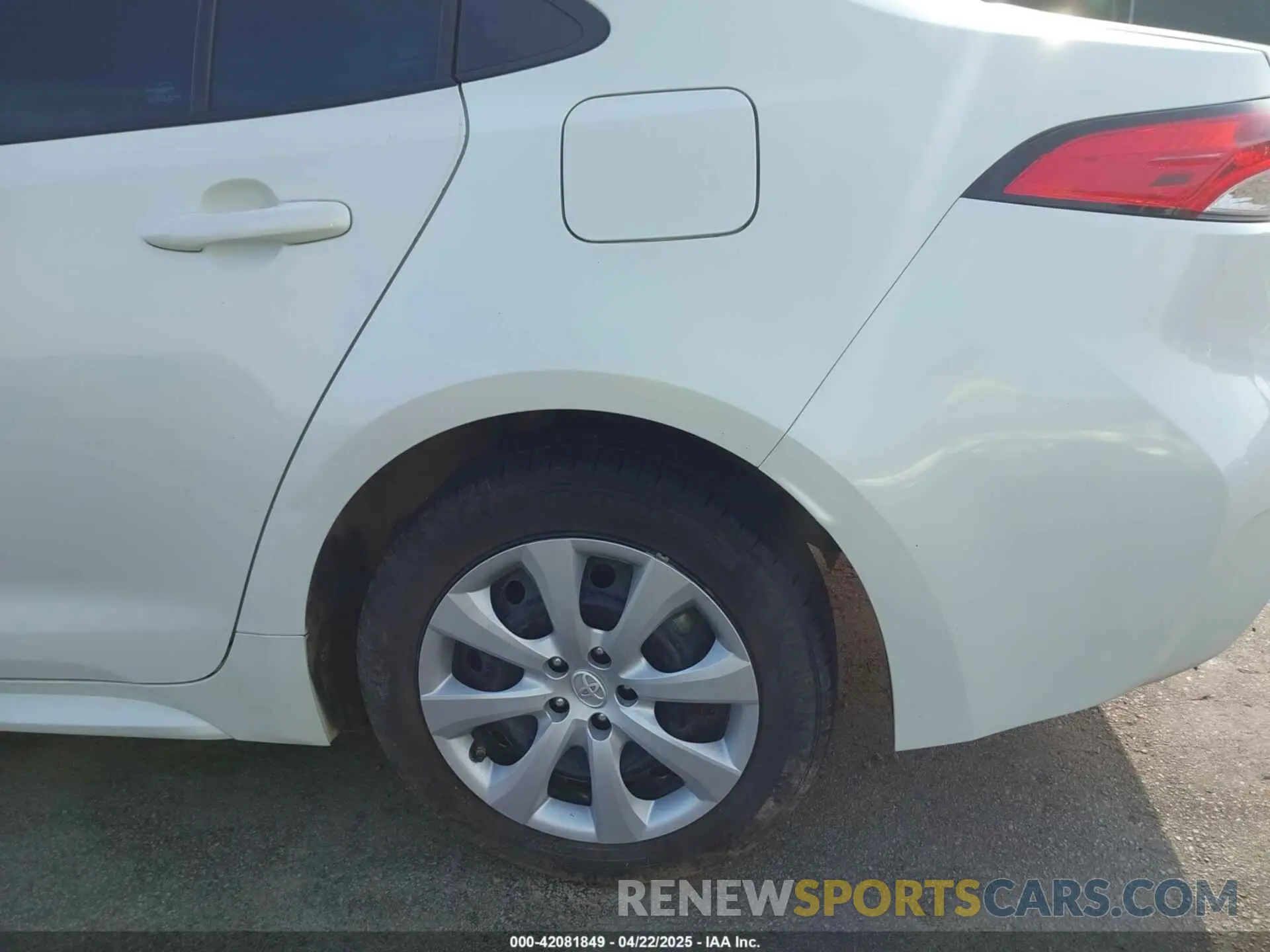 20 Photograph of a damaged car 5YFEPMAE5MP163371 TOYOTA COROLLA 2021