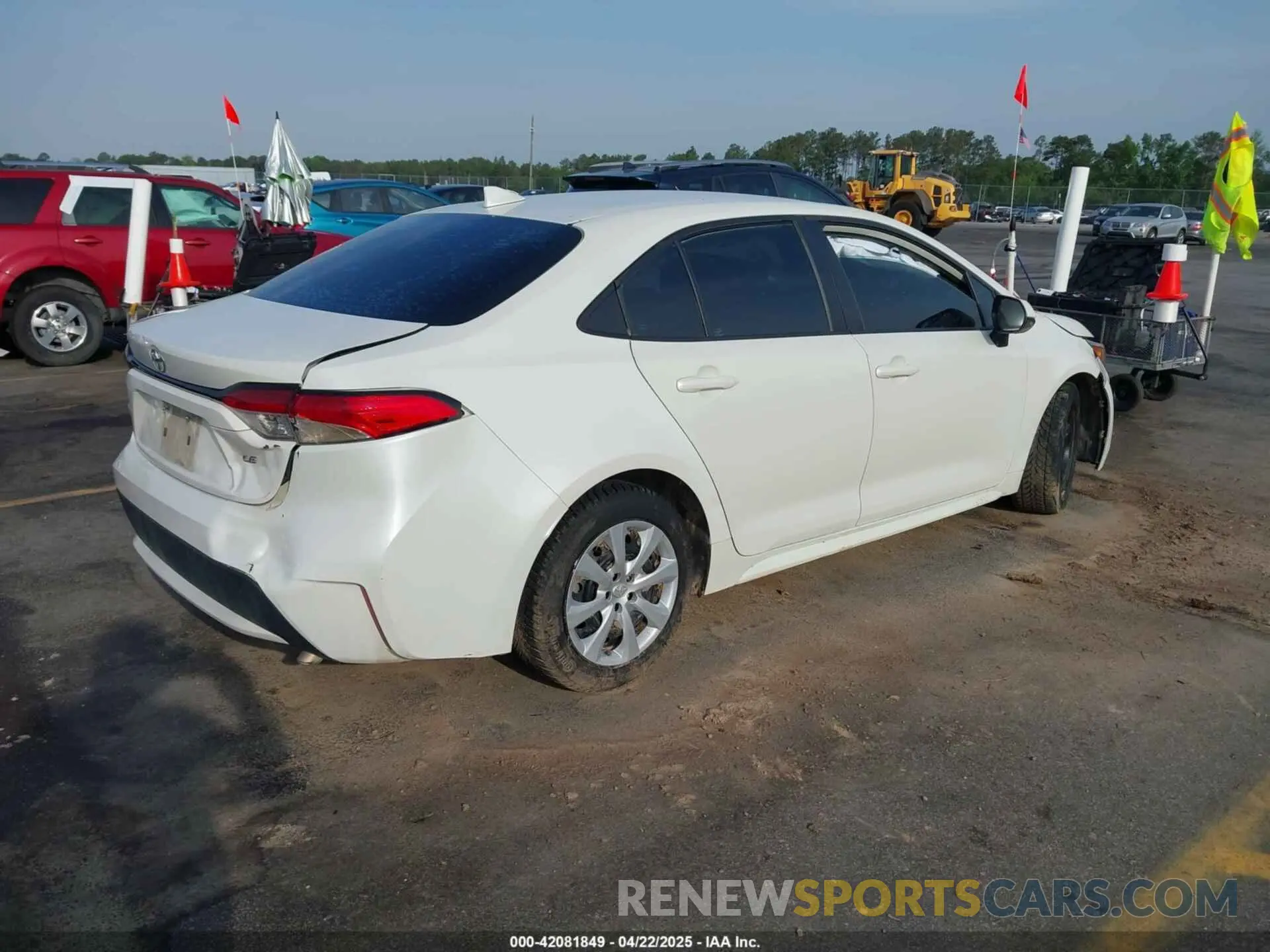 4 Photograph of a damaged car 5YFEPMAE5MP163371 TOYOTA COROLLA 2021